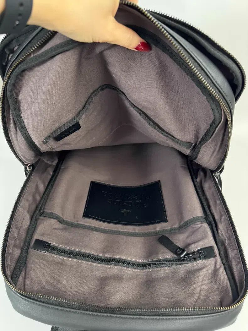 Vivienne Westwood Vivienne Westwood size OS Real Leather Black Backpack/Vinta Size ONE SIZE - 8 Thumbnail
