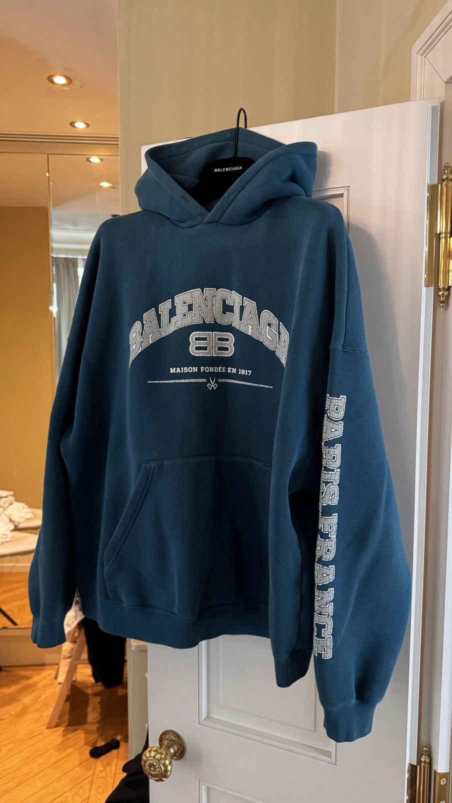 Balenciaga Maison Foundee Balenciaga hoodie Size US M / EU 48-50 / 2 - 1 Thumbnail