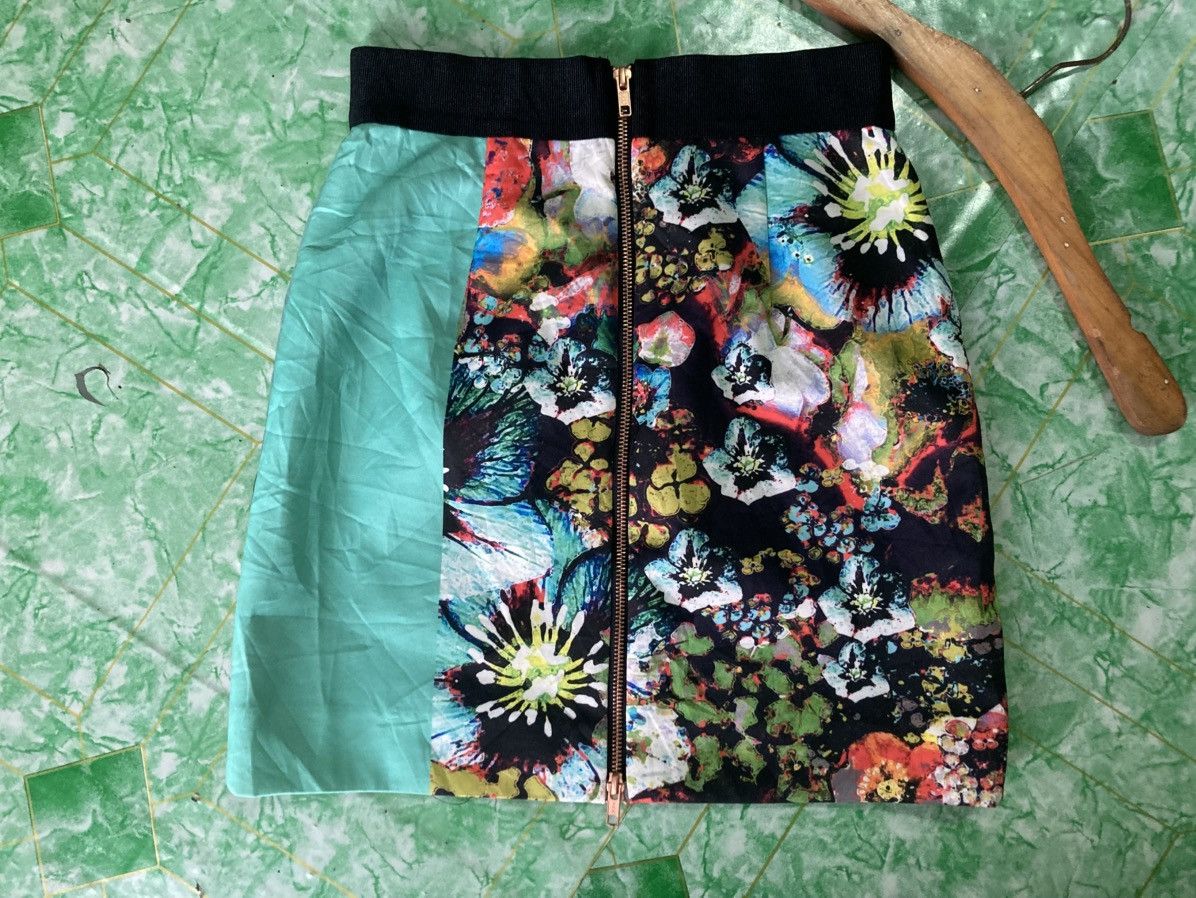 MILLY Milly Mini Skirt Luxury Brand Size 27" / US 4 / IT 40 - 2 Thumbnail