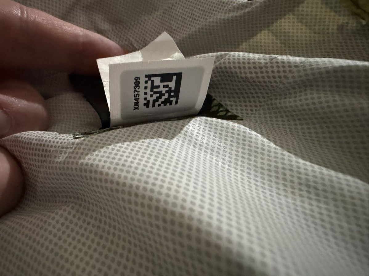 SUPREME THE NORTH FACE SNAKE SKIN TAPED SEAM COACHES JACKET