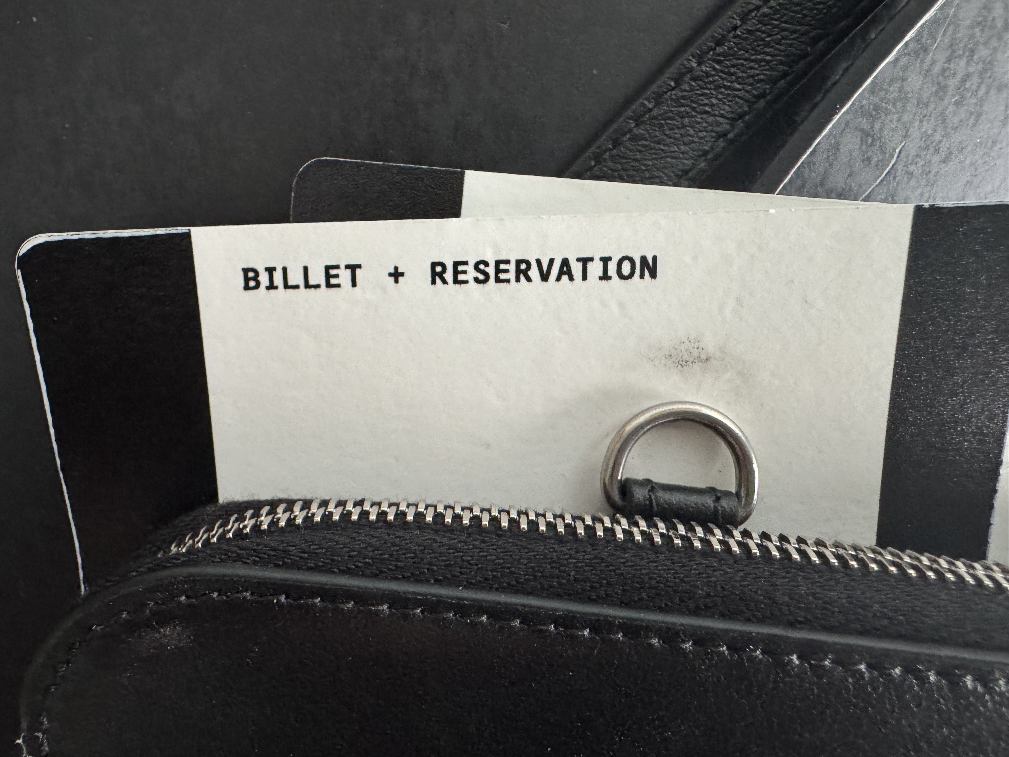 Balenciaga Balenciaga Passport Phone Holder Size ONE SIZE - 5 Thumbnail