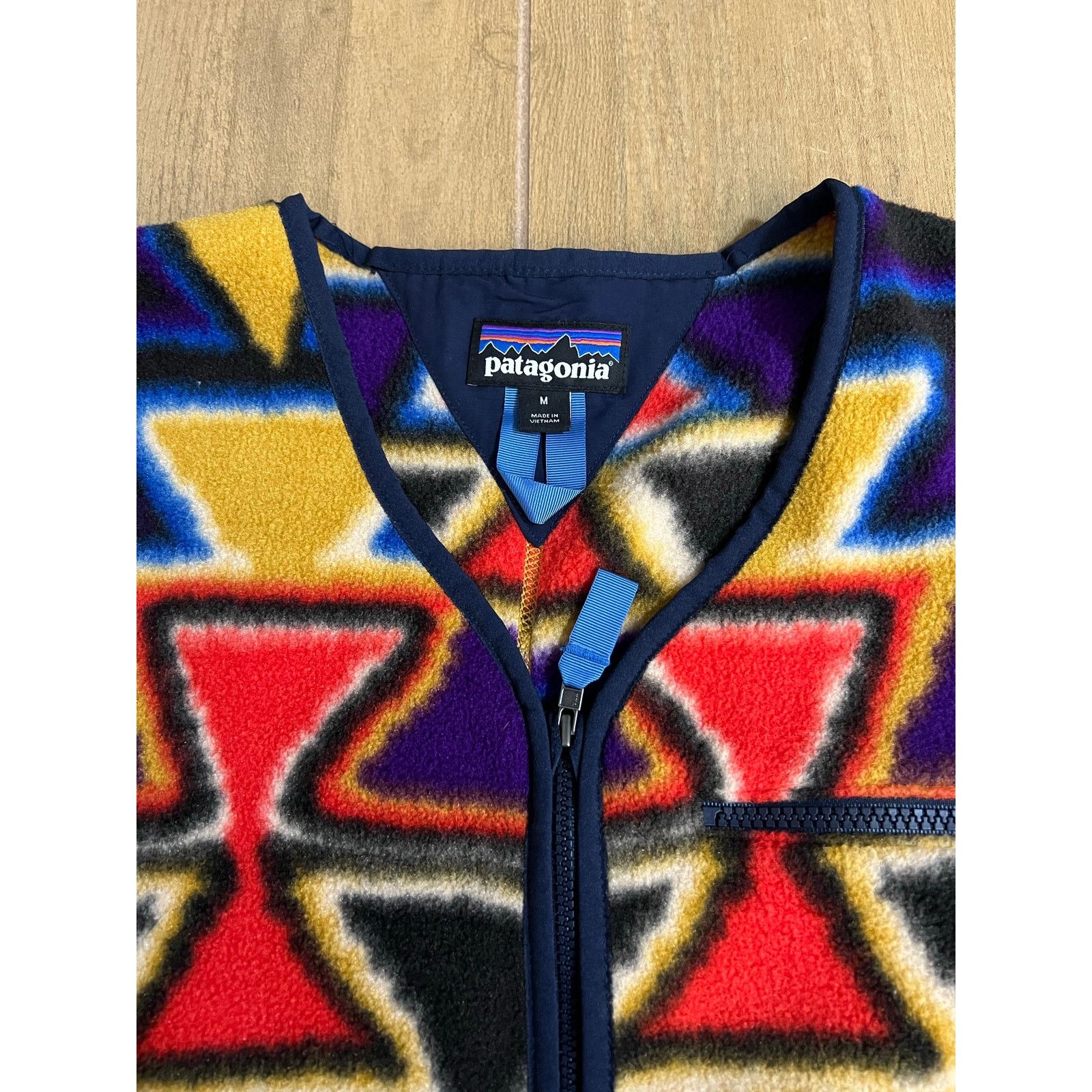 Patagonia Patagonia Synchilla Patched Jumpsuit Medium Aztec Print Size 28" / US 6 / IT 42 - 4 Thumbnail
