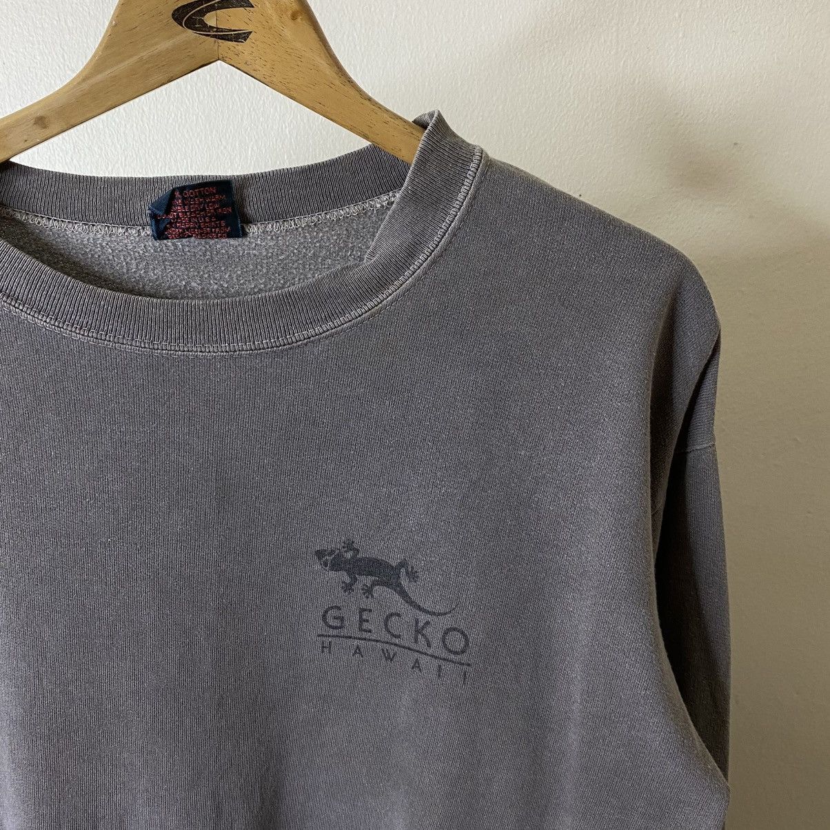 Vintage 1990s Gecko Hawaii Surf Big Back Graphic Ls T Shirt Size US L / EU 52-54 / 3 - 6 Thumbnail