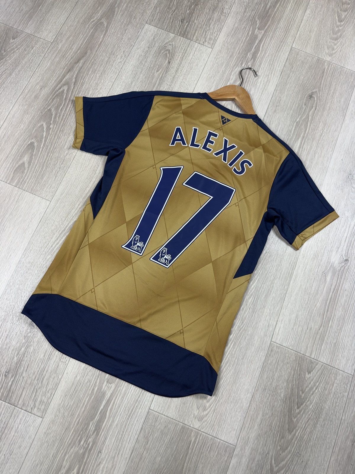 Puma Puma Arsenal 2015-16 Jersey T-Shirt #17 Alexis Size US XS / EU 42 / 0 - 10 Thumbnail