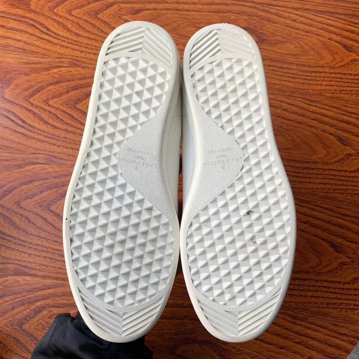 Louis Vuitton Louis Vuitton Stylish Low-Top Sneakers for Men -2508 Size US 9 / EU 42 - 2 Thumbnail