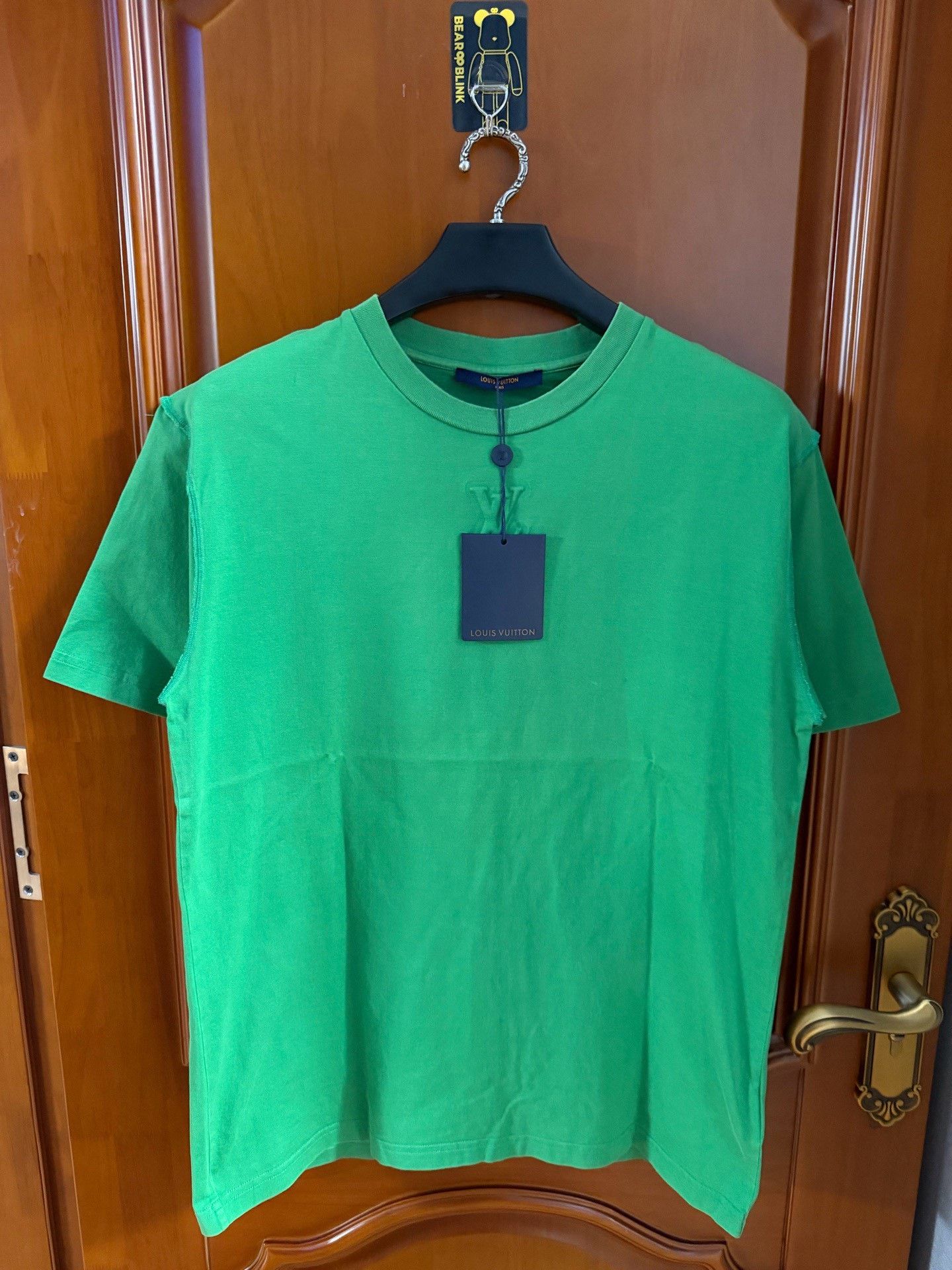 Louis Vuitton Louis Vuitton Green Embossed Logo Short-Sleeve Size US XL / EU 56 / 4 - 1 Thumbnail