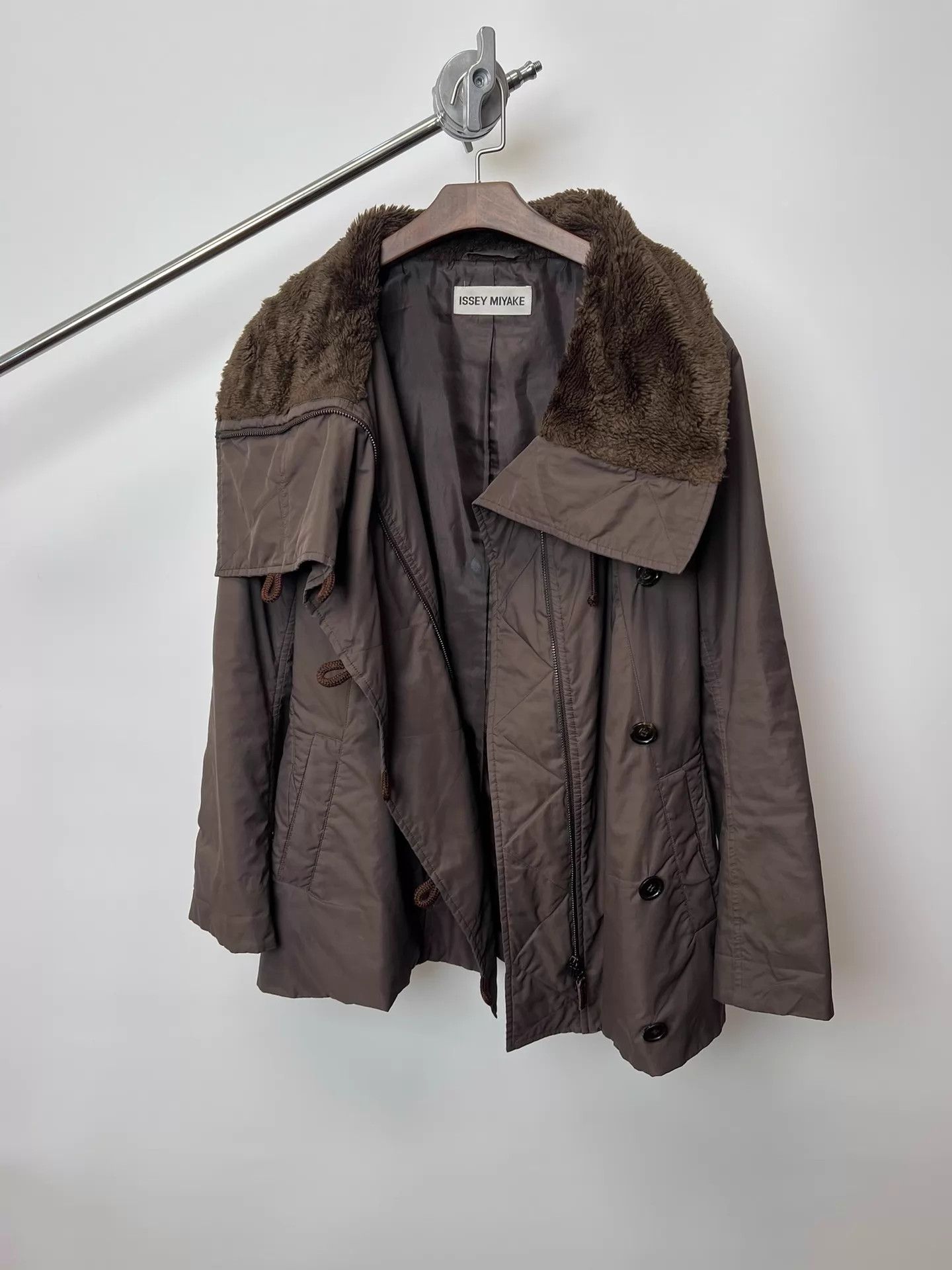 Issey Miyake Issey Miyake Brown Fur Collar Convertible Quilted Jacket Size M / US 6-8 / IT 42-44 - 5 Thumbnail