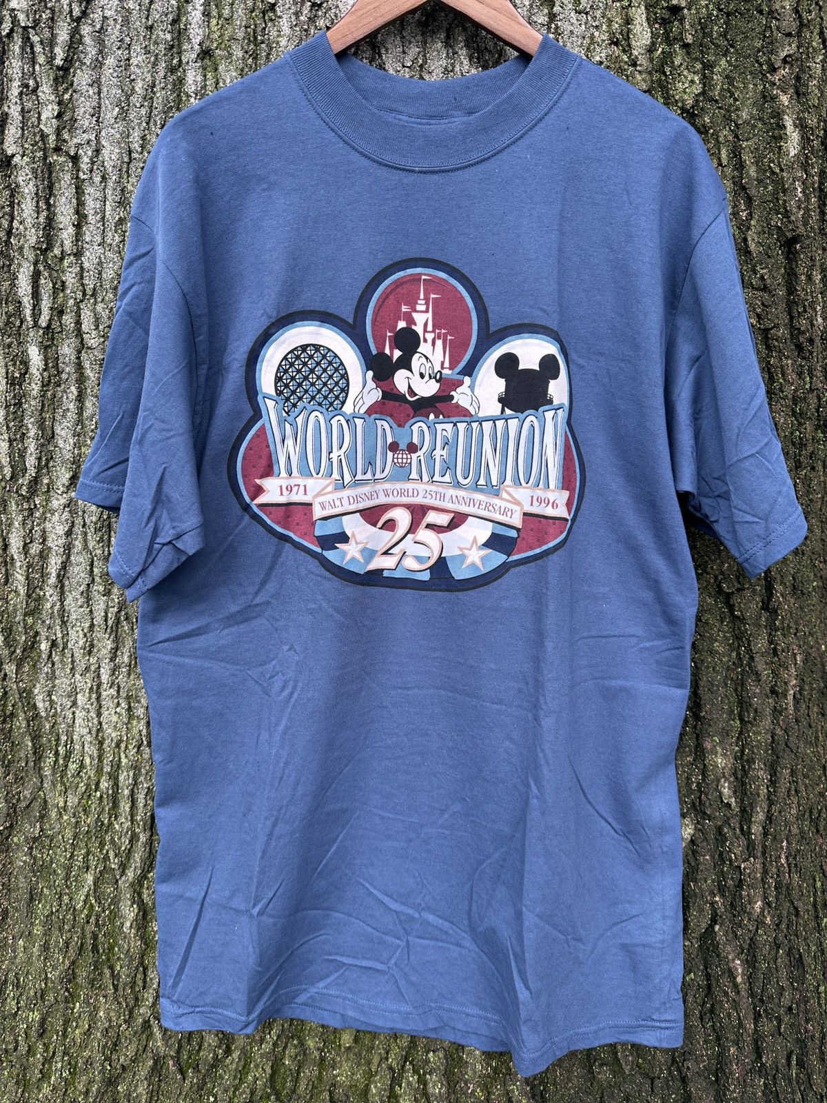 Disney × Mickey Mouse × Vintage Vintage Disney Mickey Mouse 25th Anniversary Graphic T Shirt Size US L / EU 52-54 / 3 - 1 Thumbnail