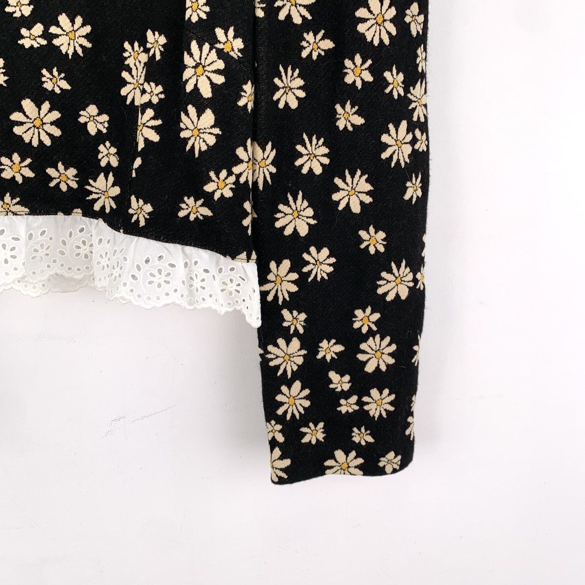 Miu Miu Miu Miu Floral All-over Print Long Sleeve T-shirt K26WX Size S / US 4 / IT 40 - 4 Thumbnail