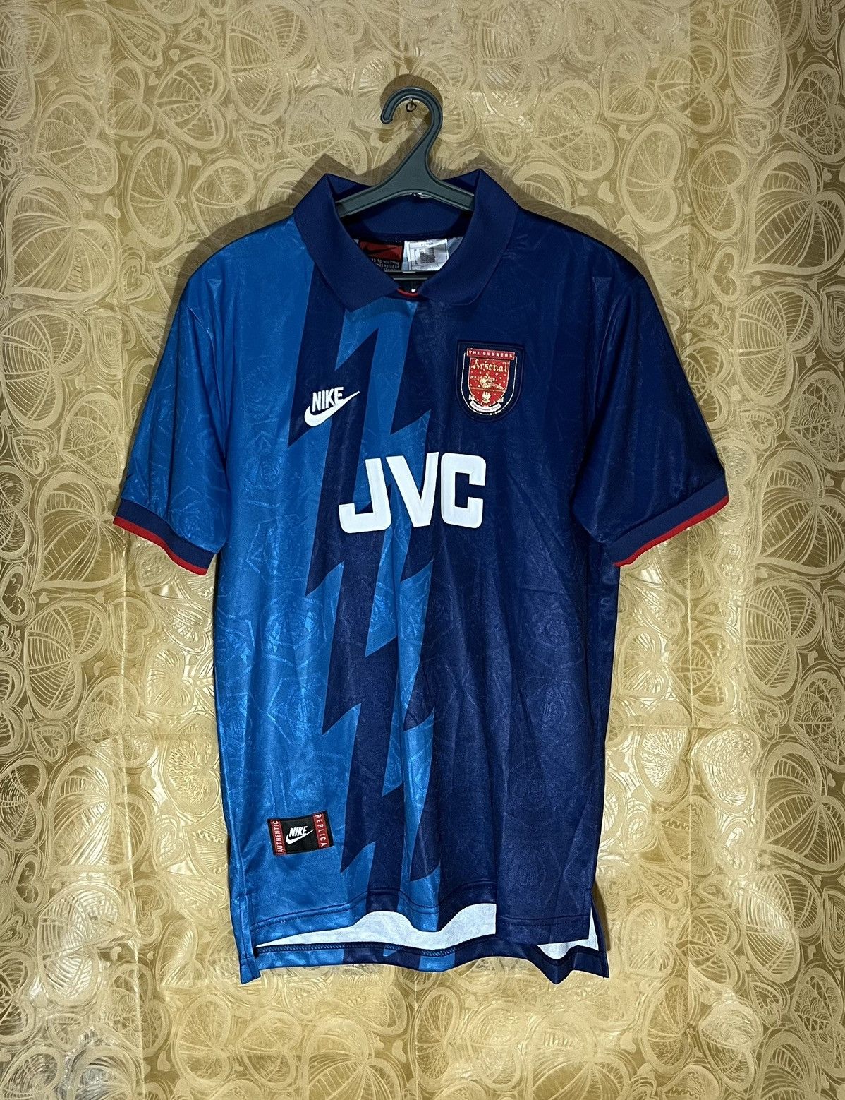 image of Vintage Arsenal 1995/1996 Soccer Jersey, Men's (Size Medium)