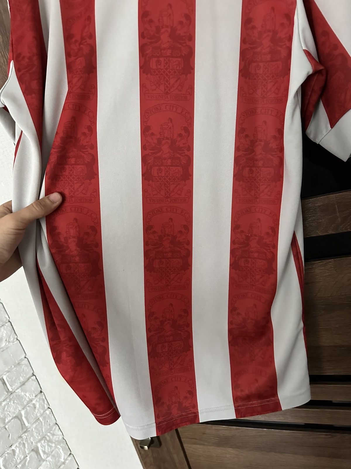 Asics 1994/1995 Stoke City Asics Vintage Soccer Jersey T-Shirt Kit Size US L / EU 52-54 / 3 - 17 Thumbnail