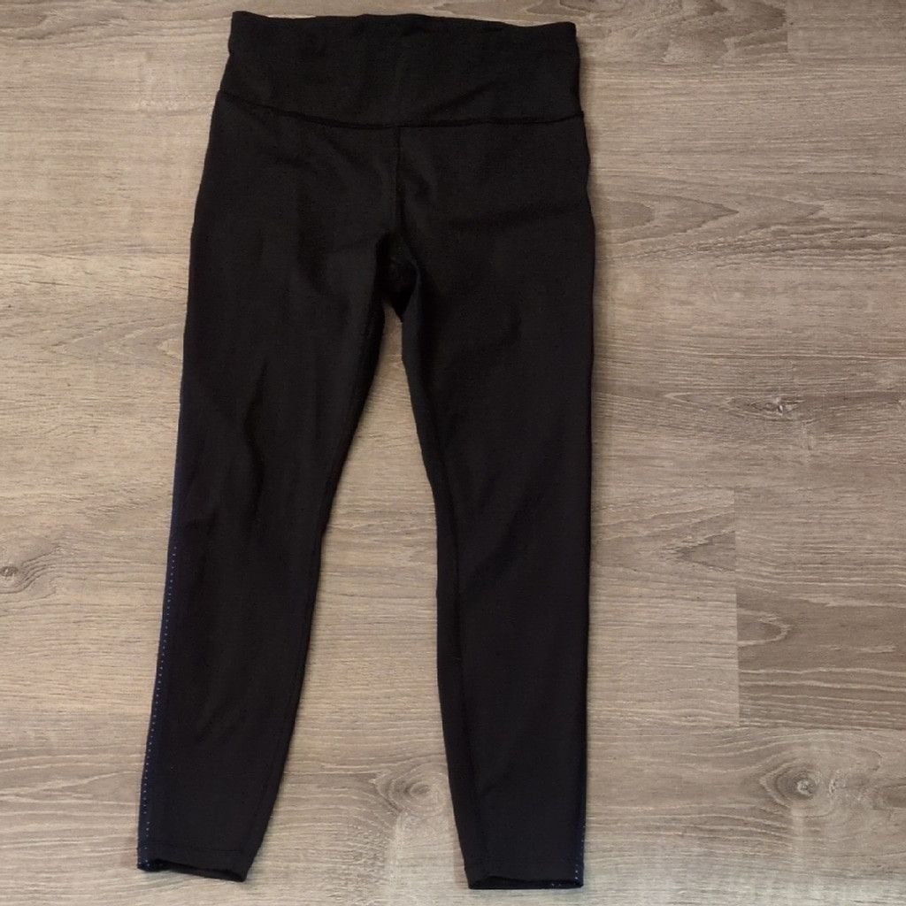 Athleta Athleta Dress Blue Ult Stash Pocket 7/8 Tight Size Small Size 26" / US 2 / IT 38 - 2 Thumbnail