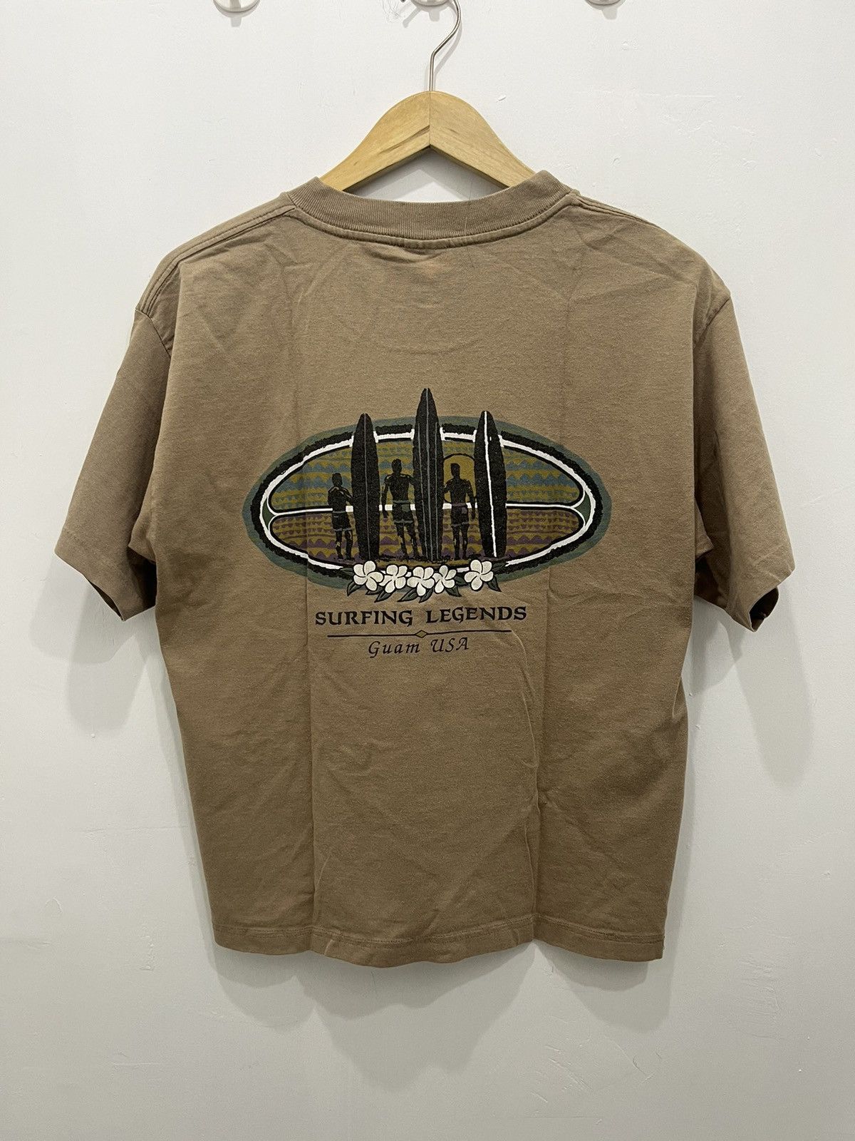 Vintage Vintage Surfing Legends Guam USA Tees Size US L / EU 52-54 / 3 - 6 Thumbnail