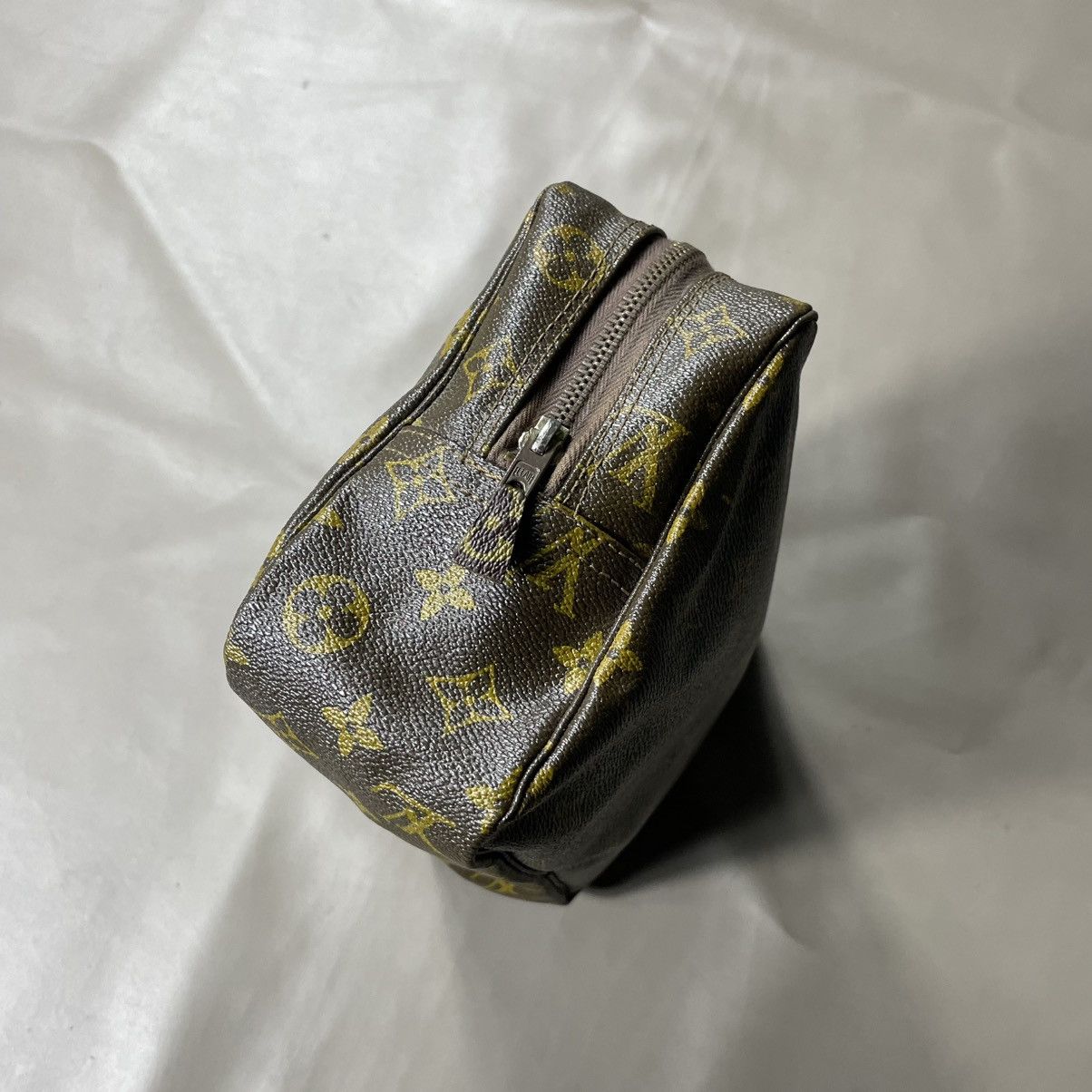Louis Vuitton Louis Vuitton Toiletry Pouch Brown Size ONE SIZE - 5 Thumbnail