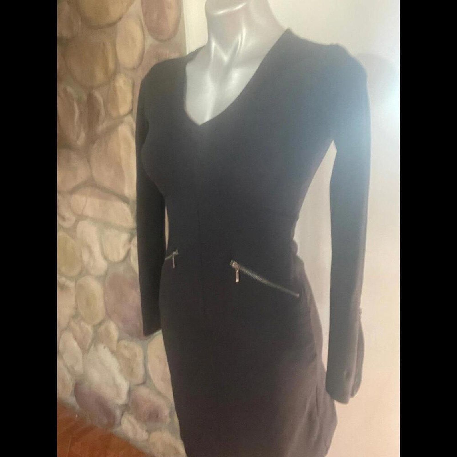 Athleta Athleta Dress black knee length zip front pocket dress Size XXS / US 00 / IT 34 - 2 Thumbnail