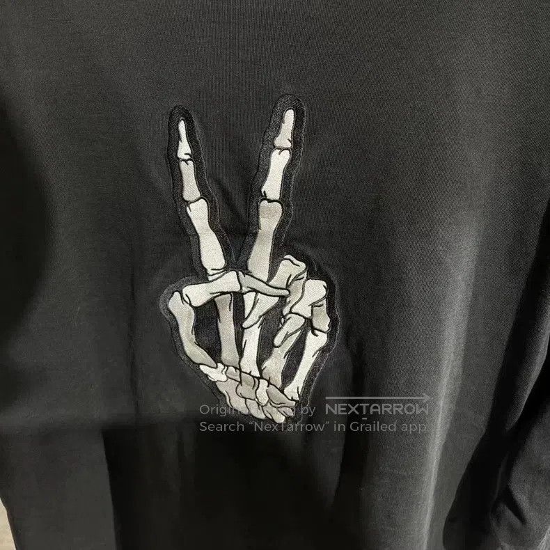 Balenciaga Balenciaga Dissolved smiley face Size US M / EU 48-50 / 2 - 7 Thumbnail