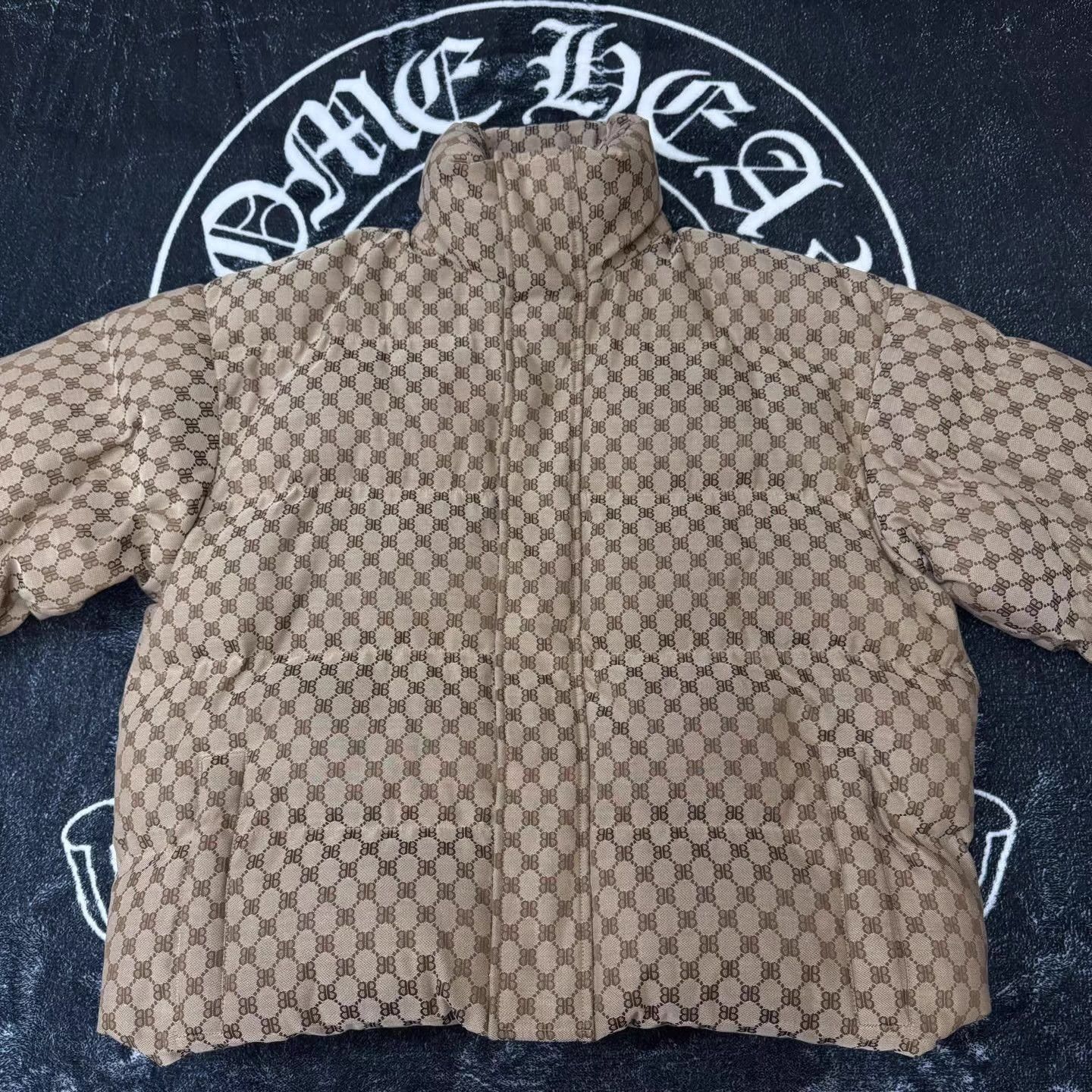 Balenciaga Brown Quilted Pattern Puffer Jacket XL Size US XL / EU 56 / 4 - 1 Thumbnail