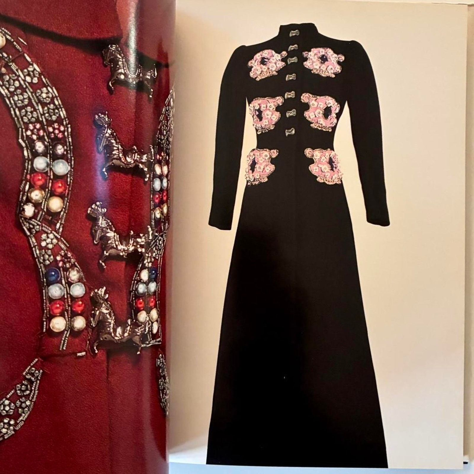 Japanese Brand × Schiaparelli × Vintage Elsa Schiaparelli Memoire de la mode Hardcover Book Size ONE SIZE - 4 Thumbnail