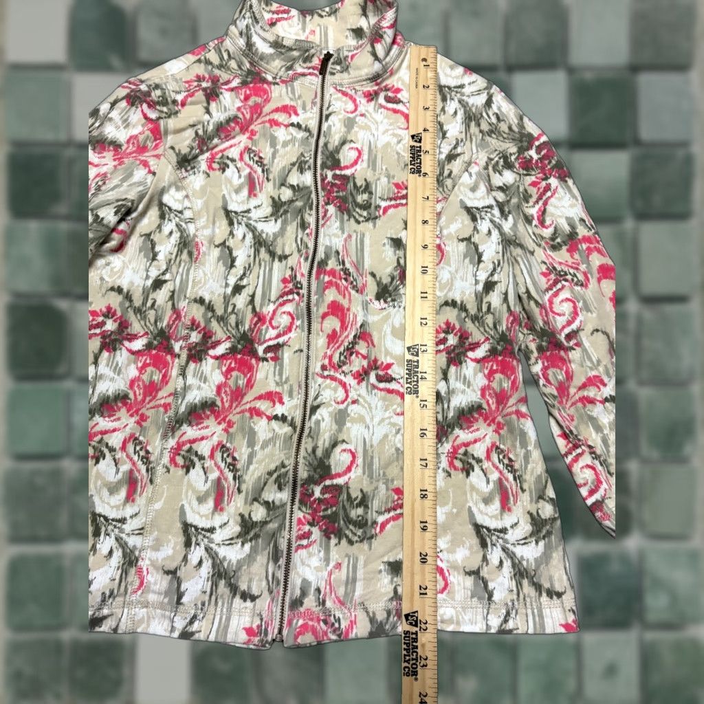 Vintage **Womens Chico's Jacket Size 1 Floral Cotton Full Zip** User: **Chico's Womens Jacket Size 1 Floral Cotton Full Zip** Size XS / US 0-2 / IT 36-38 - 1 Thumbnail