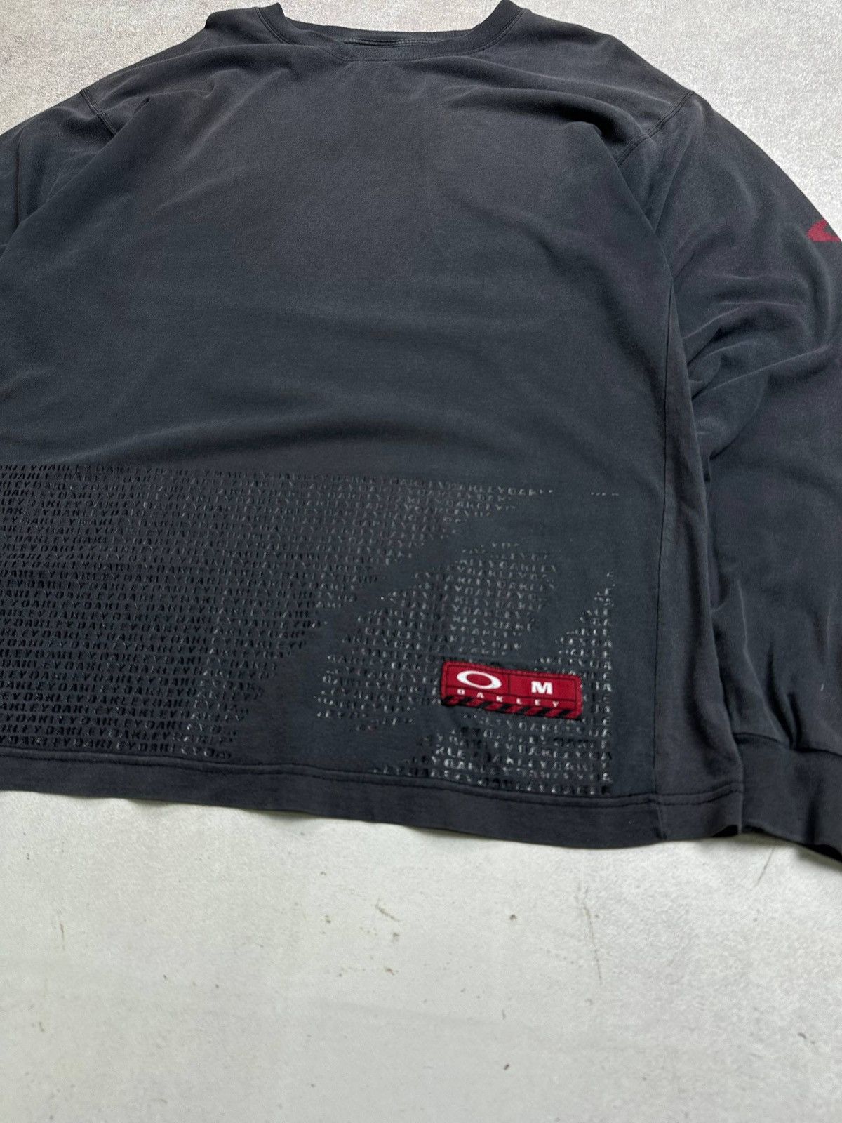 Oakley Vintage Oakley Software Archival Faded Longsleeve Shirt M Size US M / EU 48-50 / 2 - 3 Thumbnail