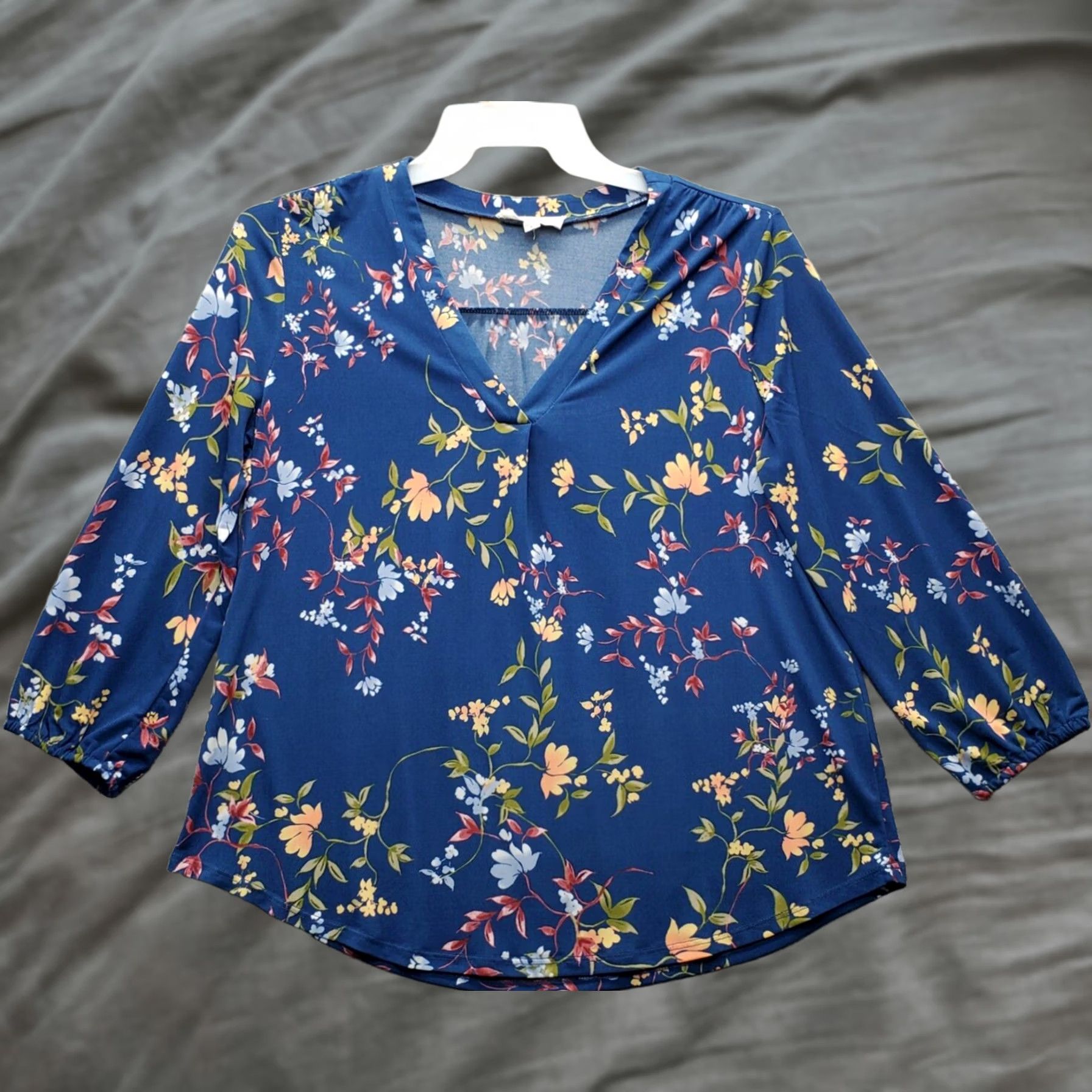 Vince Camuto VINTAGE? No. Size M / US 6-8 / IT 42-44 - 1 Thumbnail