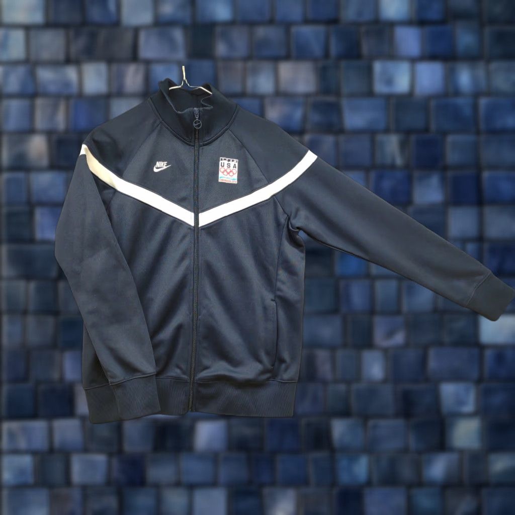 Nike Nike Team USA Vancouver 2010 Olympics Women's Jacket XL Blue windbreaker Team USA Vancouver 2010 Women’s Jacket XL blue Nike Womens Jacket Size XL / US 12-14 / IT 48-50 - 1 Thumbnail