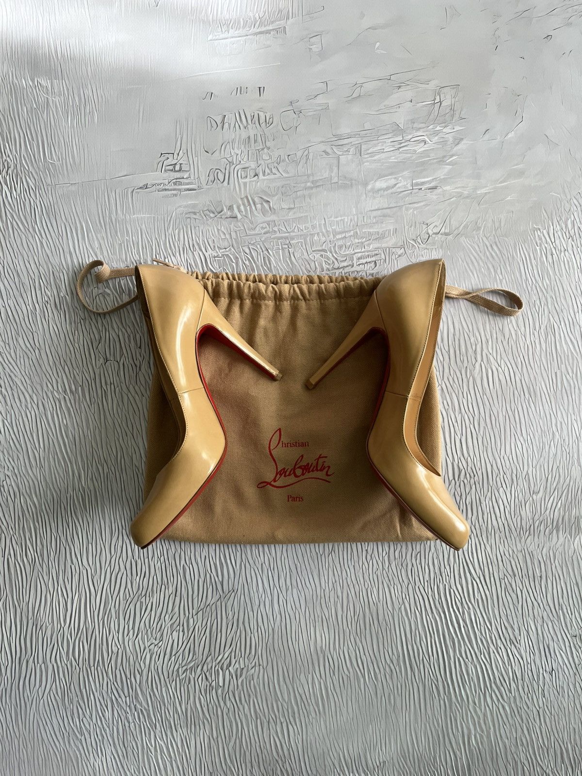 Christian Louboutin Luxury Heels 👠 Beige Made in Italy