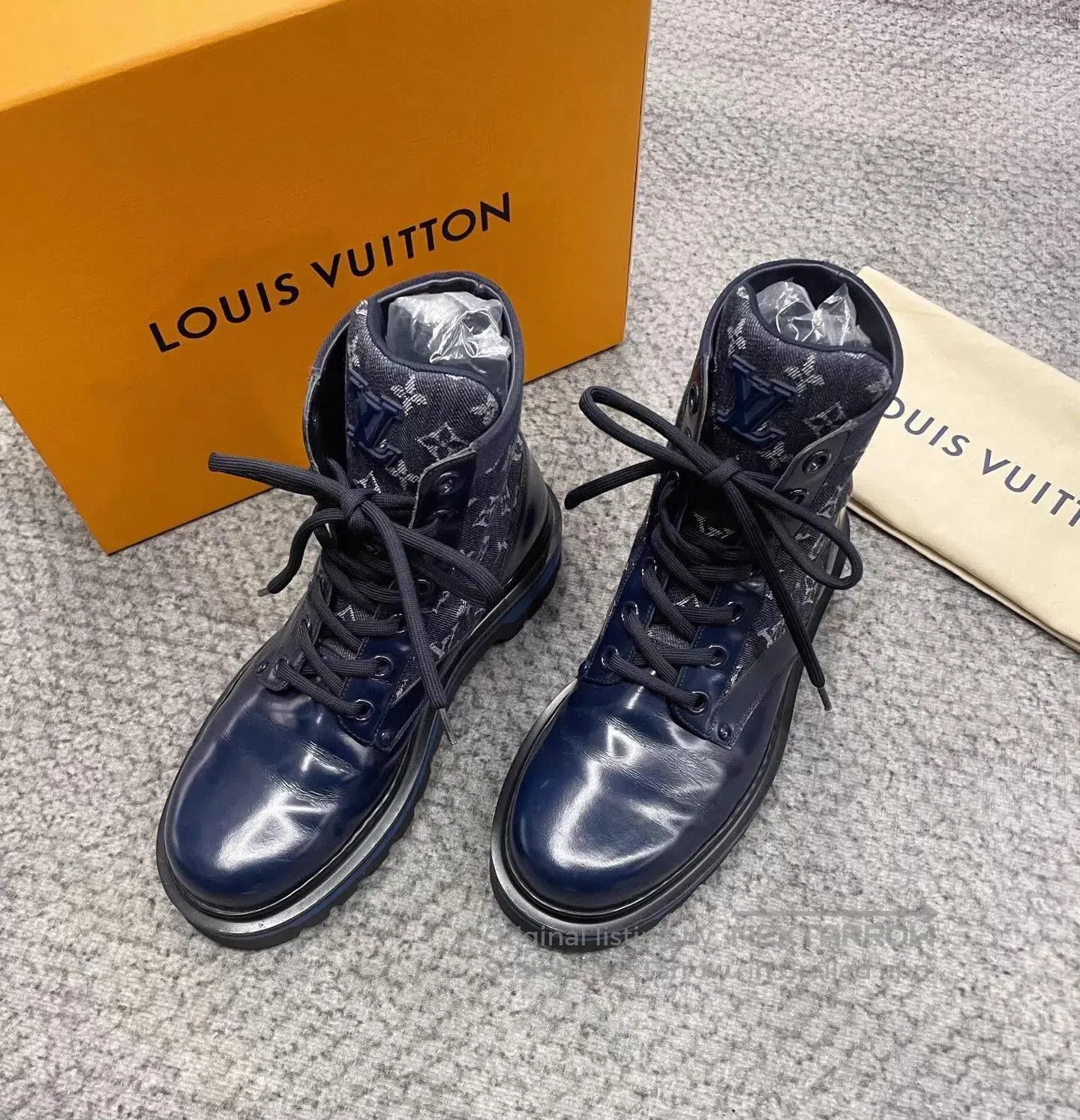Louis Vuitton Blue Leather Lace. Size US 8 / EU 41 - 2 Thumbnail