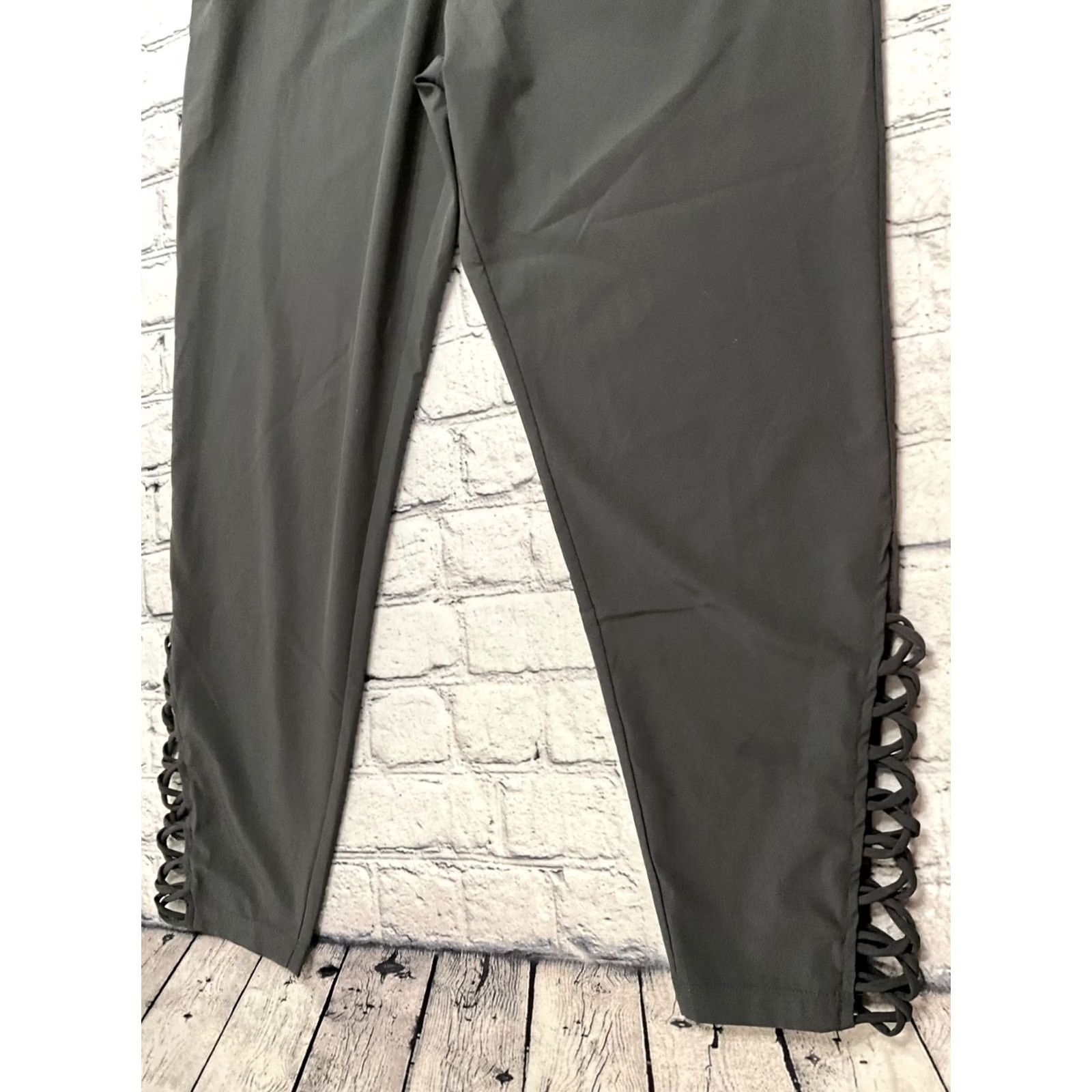 Fabletics FABLETICS WOMENS PANTS Medium Black Polyester Athletic Jogger Slim Tapered Leg 26in Inseam Pull On Yoga Athleisure Spring Summer Fall Size 32" / US 10 / IT 46 - 2 Thumbnail