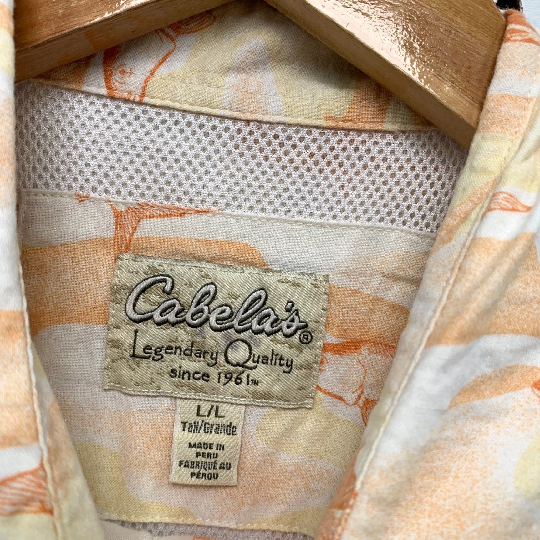 Vintage Cabela's Fishin Shirt Mens Large White Salmon All Over Print Vented Outdoor Shirt Mens Large White Salmon All Over Print Vented Outdoor Size US L / EU 52-54 / 3 - 2 Thumbnail