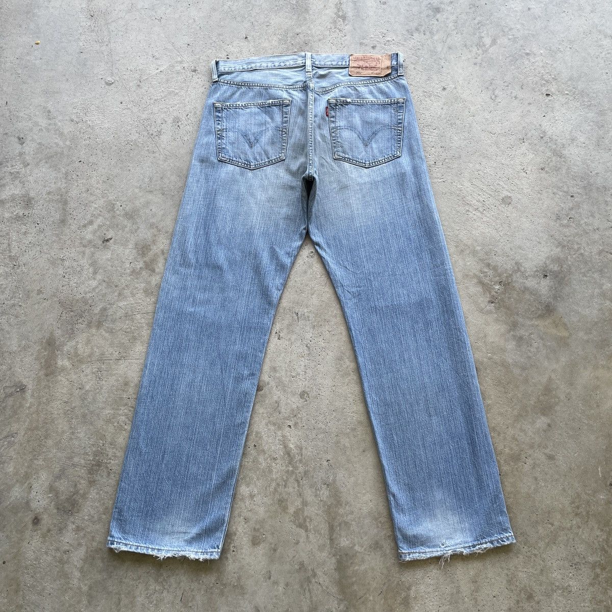 Levi's Vintage Levi’s 501 Faded ButtonFly Jeans Lightwashed Pants Size US 34 / EU 50 - 11 Thumbnail