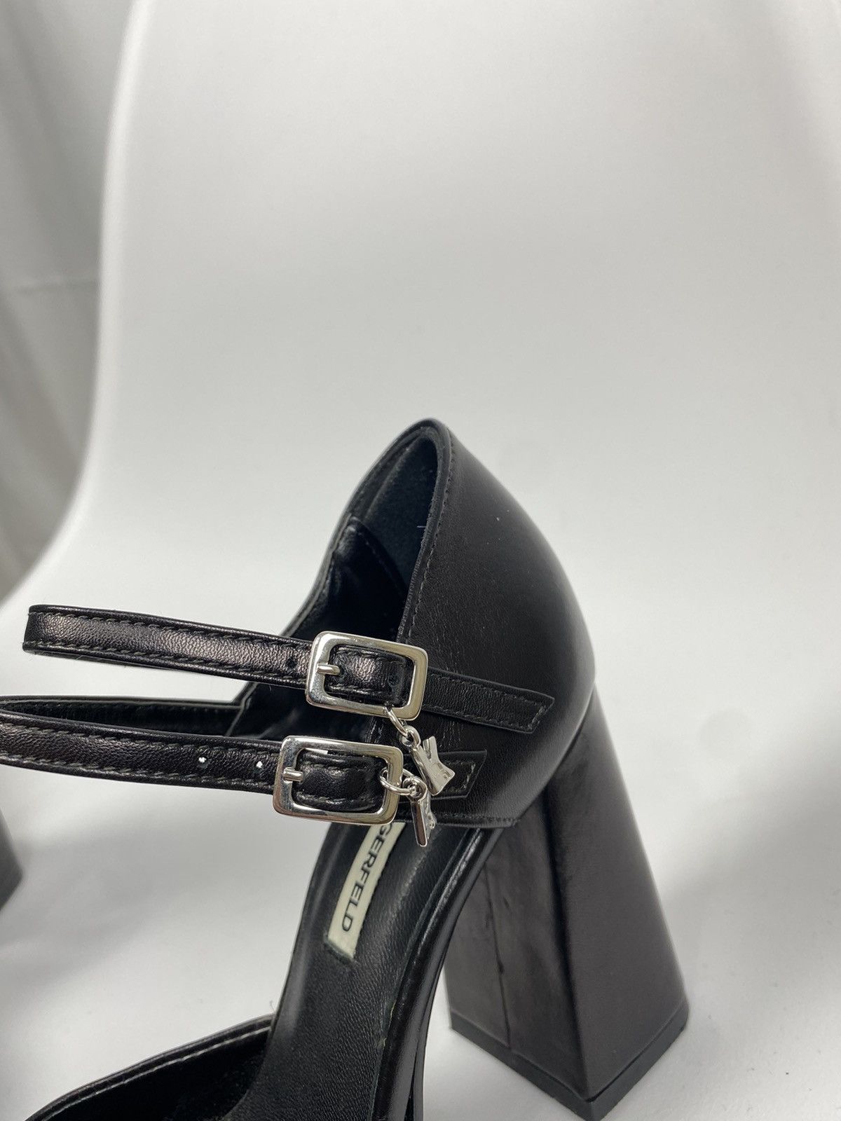 Karl Lagerfeld Karl Lagerfeld Pyramide Two Strap Pumps size 36 Size US 6 / IT 36 - 7 Thumbnail