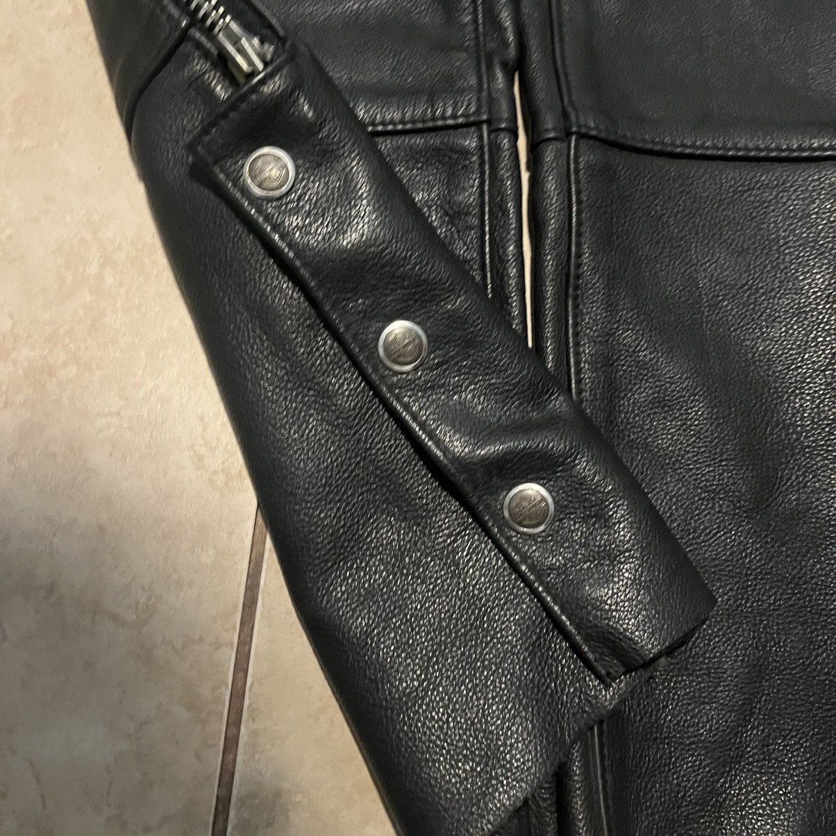 Harley Davidson × Leather Harley Davidson Made in USA 🇺🇸 Leather Chaps Size US 32 / EU 48 - 2 Thumbnail