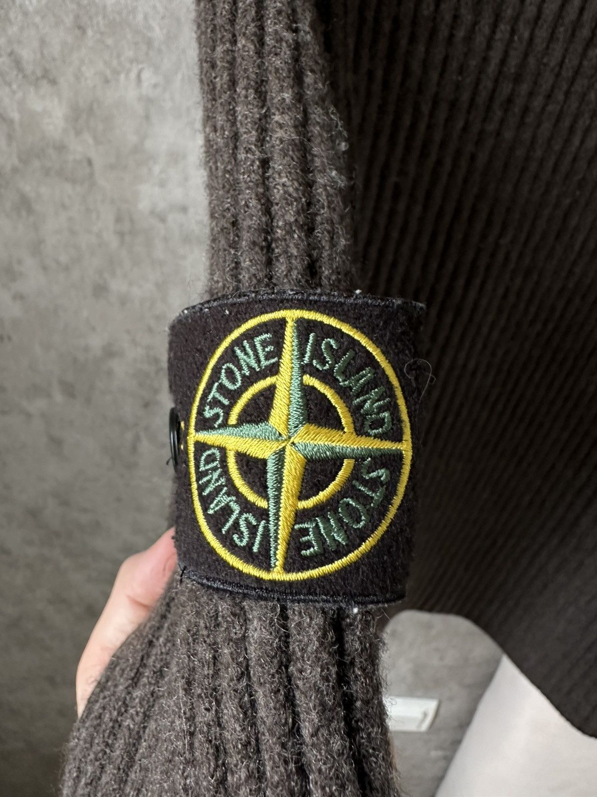 Stone Island Stone island/ Winter 2001 sweater 100% wool Size US M / EU 48-50 / 2 - 12 Thumbnail