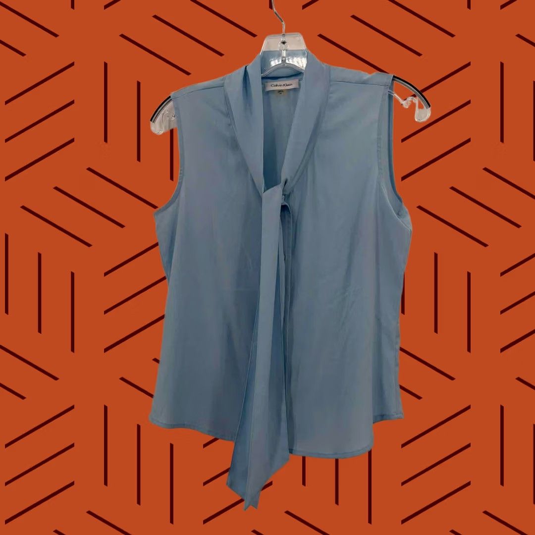 Calvin Klein Calvin Klein Tank Top Size XS Blue Button Down Pre-Owned Size XS / US 0-2 / IT 36-38 - 1 Thumbnail