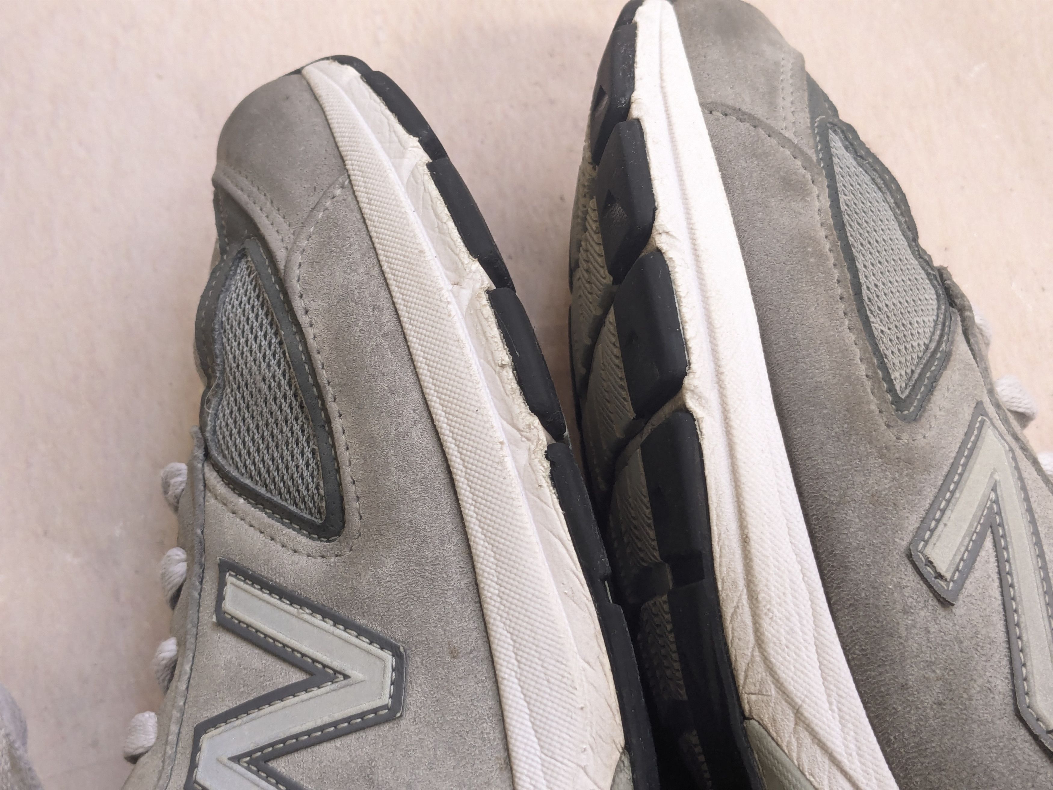 New Balance New Balance 990v5 Castle Rock M990GL5 11 Suede Size US 11 / EU 44 - 8 Thumbnail
