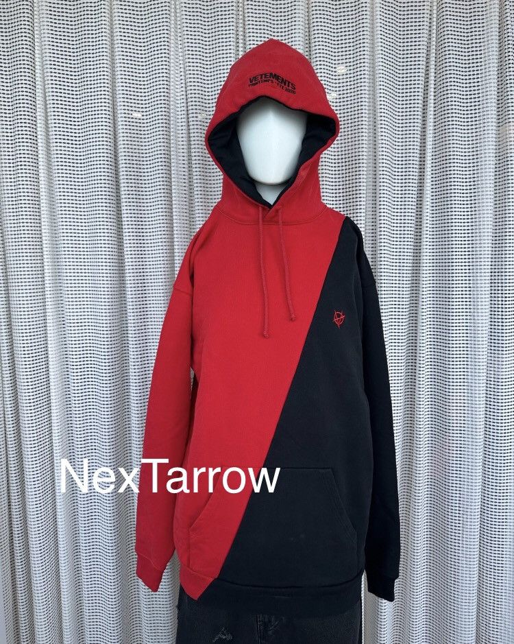 トップス MASTER NUMBER VETEMENTS FAKE FACE HOOD How To Spot Fake Vetements Hooded Bomber Jacket AW17