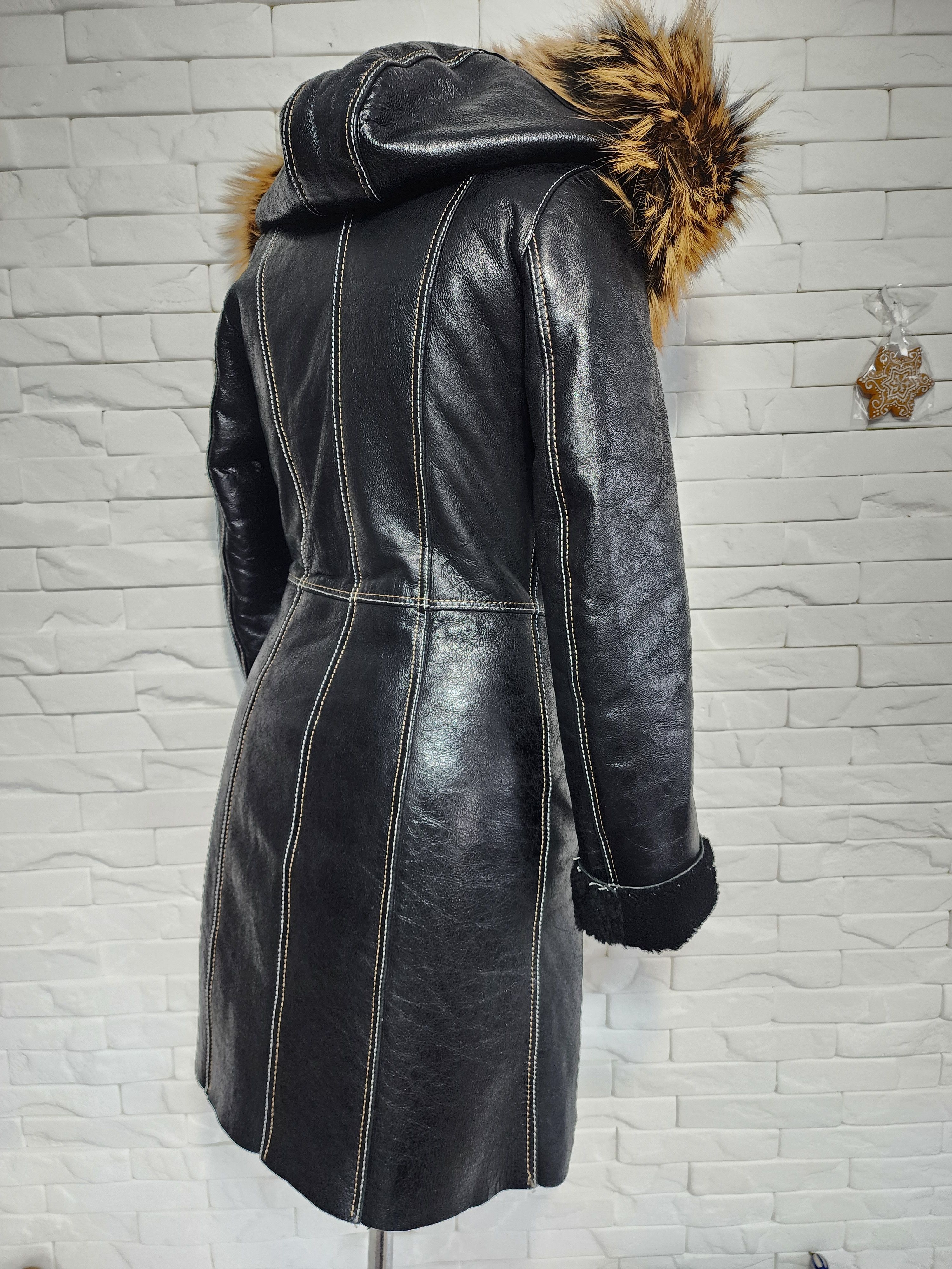 Furla Black Sheepskin Coat: Women's Genuine Fur Hooded Jacket Size M / US 6-8 / IT 42-44 - 5 Thumbnail
