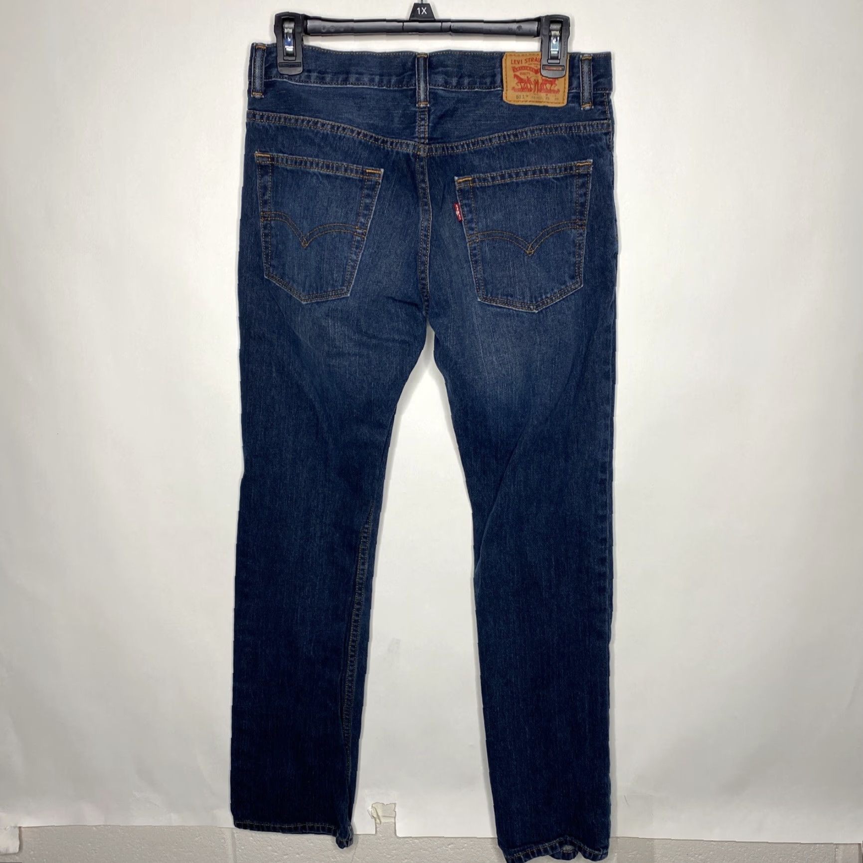 Levi's Levi’s 511 Men’s Slim Fit Jeans 30x30 Medium Blue Denim 5-Pocket Zip Button Logo Slim Mens Jeans Size US 30 / EU 46 - 6 Thumbnail