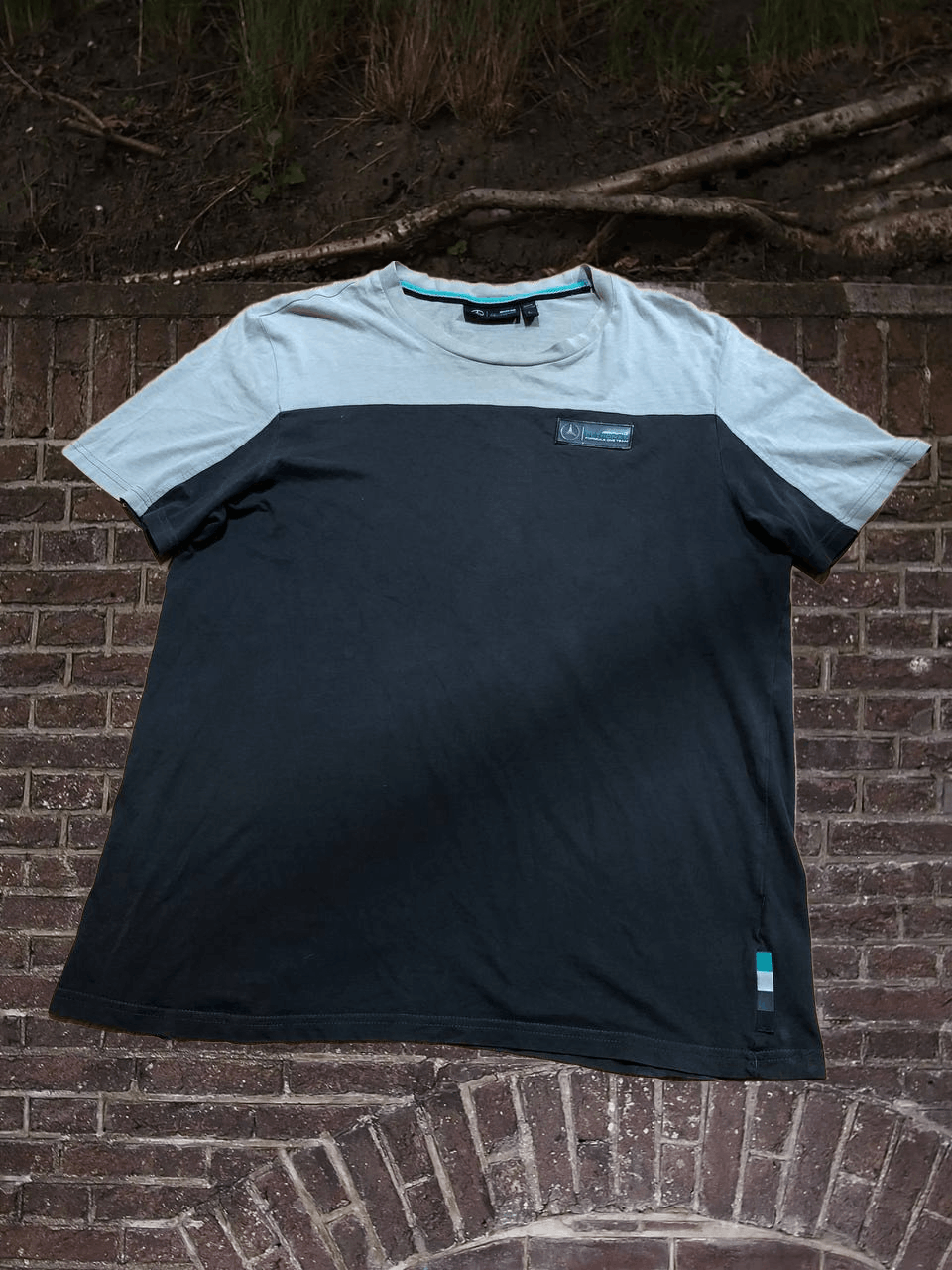 Mercedes-Benz Mercedes Petronas AMG Racing vintage t-shirts Size US L / EU 52-54 / 3 - 1 Thumbnail