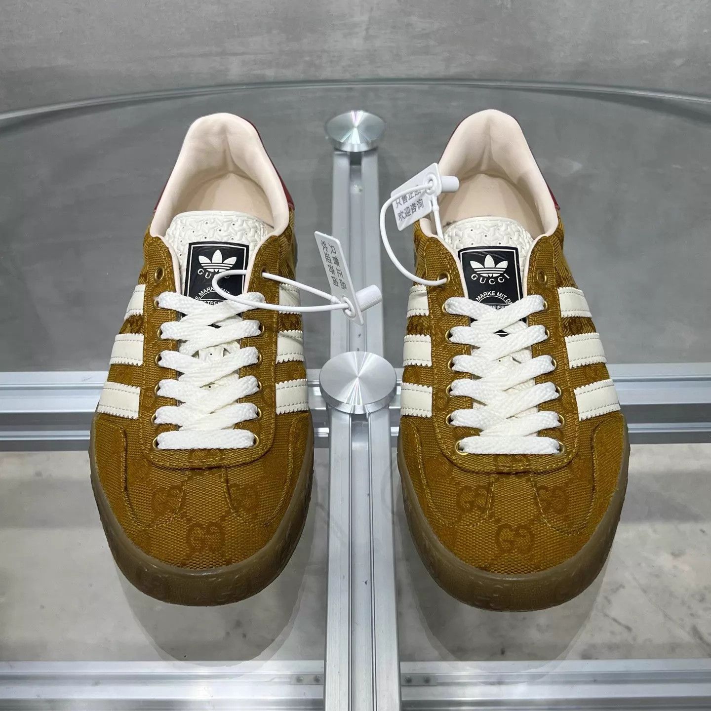 Gucci GUCCI x adidas GAZELLE Yellow Full Print Wmns 37 Size US 6 / IT 36 - 1 Thumbnail