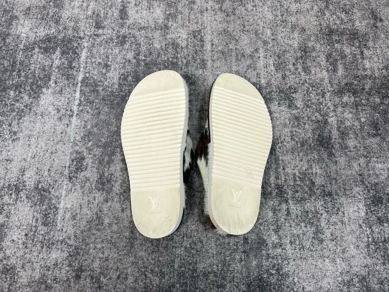 Louis Vuitton Louis Vuitton EASY Horse Hair Burken Slippers Size US 7 / EU 40 - 8 Thumbnail