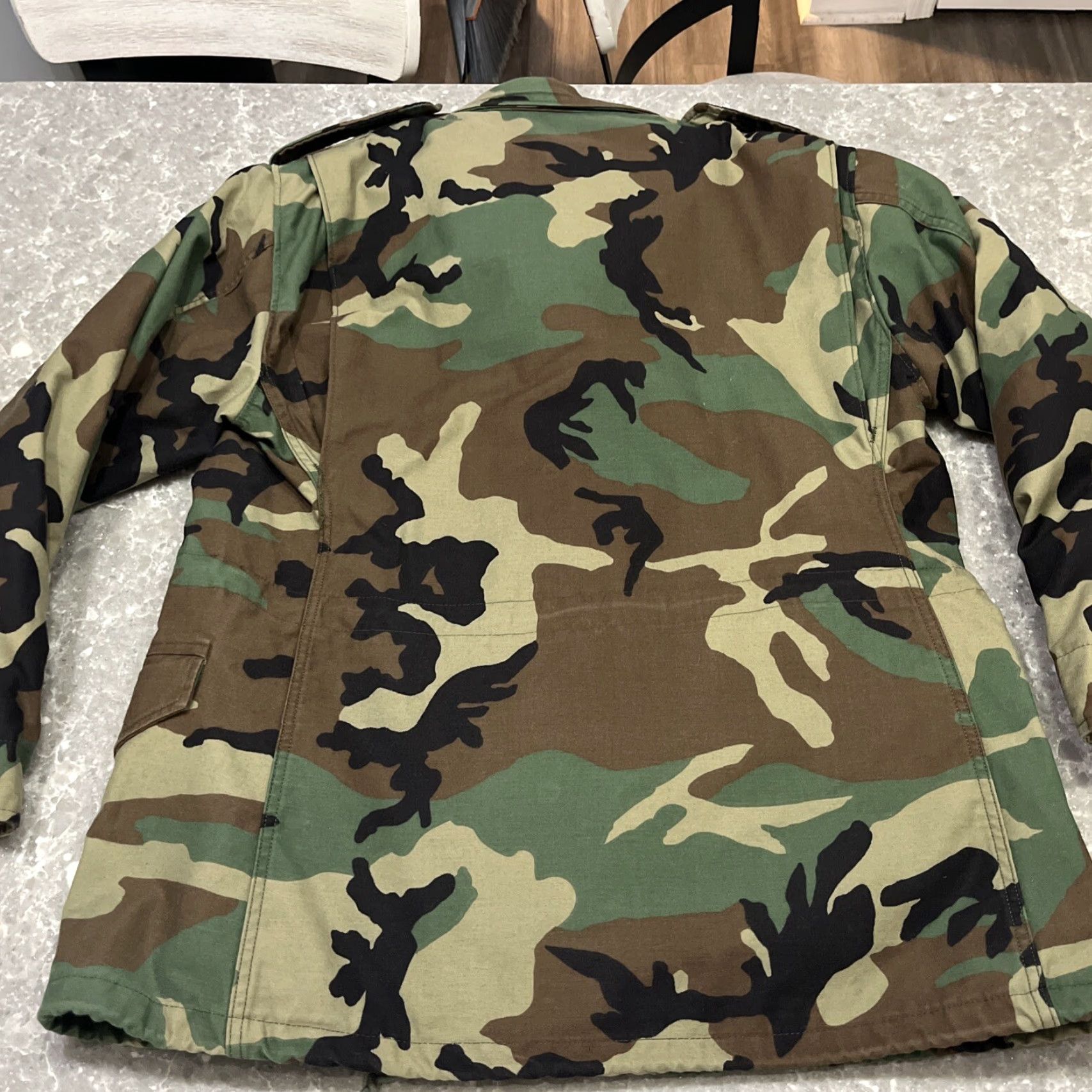 Vintage Golden Manufacturing Cold Weather Jacket Mens Medium Green Woodland Camo Size US M / EU 48-50 / 2 - 7 Thumbnail