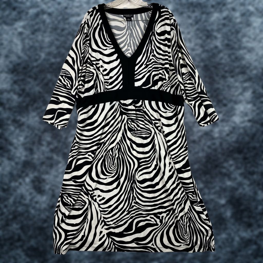 Vintage Rafaella Dress Womens 3X Black White Animal Print V Neck Stretch Jersey Knit Dress Size XXL / US 16-18 / IT 52-54 - 1 Thumbnail