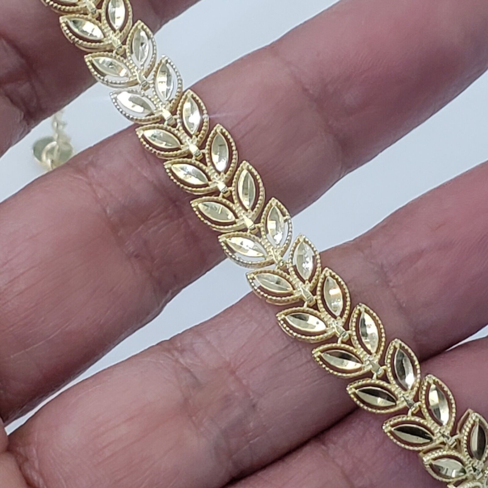 The Unbranded Brand real 14k gold bracelet adjustable Size ONE SIZE - 8 Thumbnail