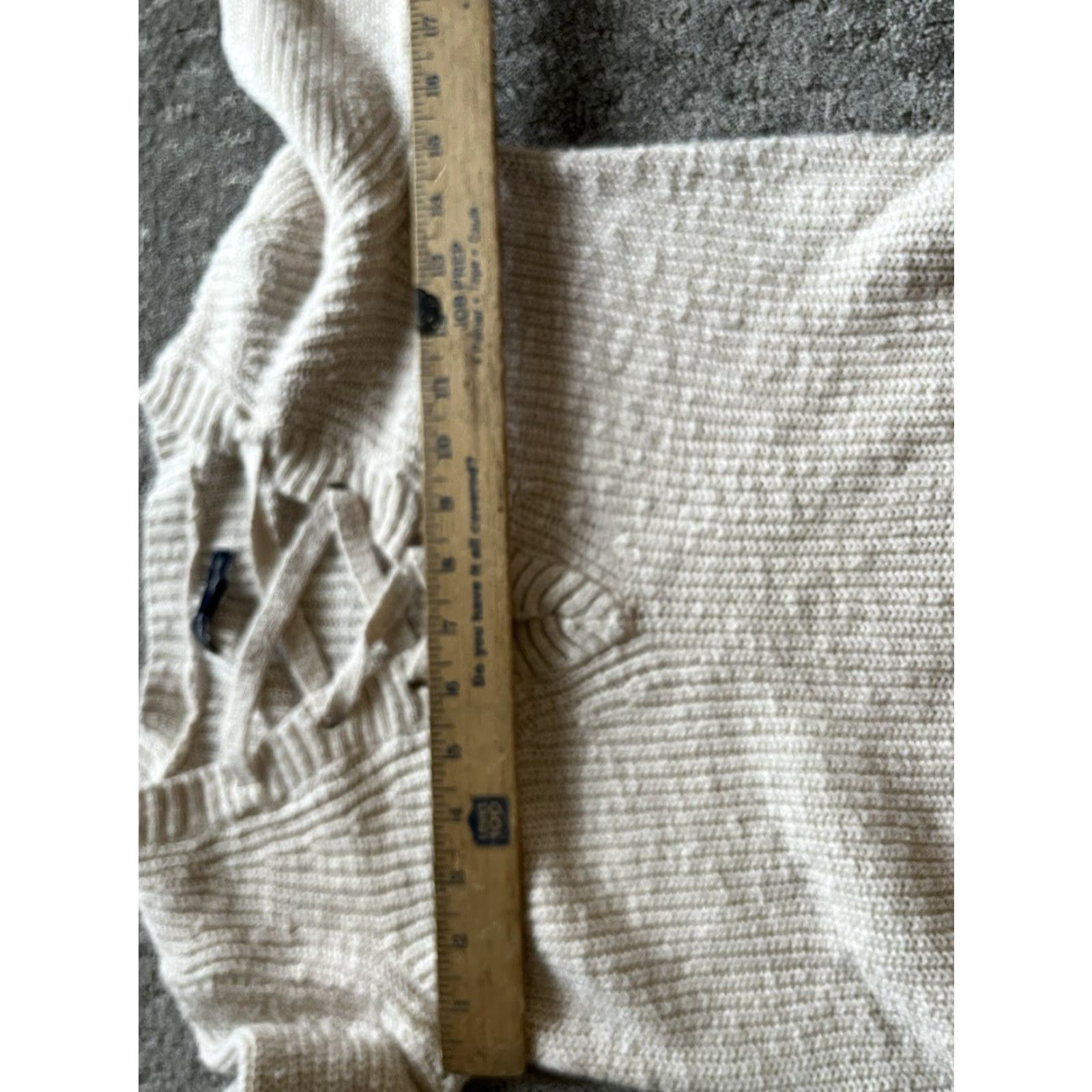 American Eagle Outfitters VINTAGE American Eagle Outfitters Sweater Shirt Women XS Beige Knit V-Neck Long Sleeve 90s Mens Womens? Size XS / US 0-2 / IT 36-38 - 4 Thumbnail