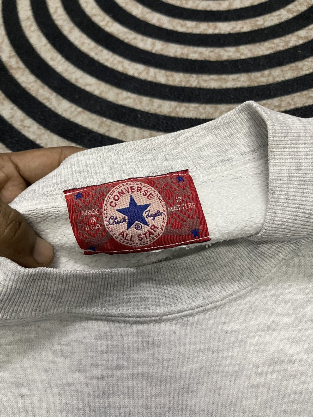 Converse 90s CONVERSE CHUCK TAYLOR TRADITIONAL STYLE SWEATSHIRT RARE Size US L / EU 52-54 / 3 - 10 Thumbnail