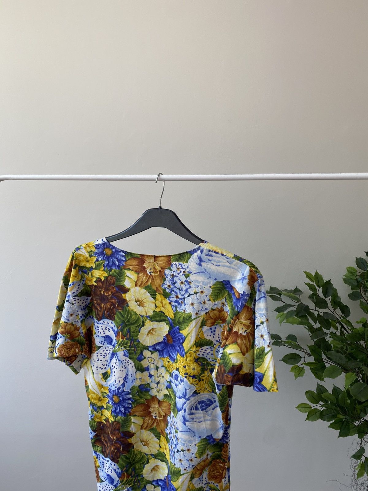Kenzo × Vintage Vintage Kenzo Jungle Multicoloured Women’s T-Shirt Size XS / US 0-2 / IT 36-38 - 8 Thumbnail