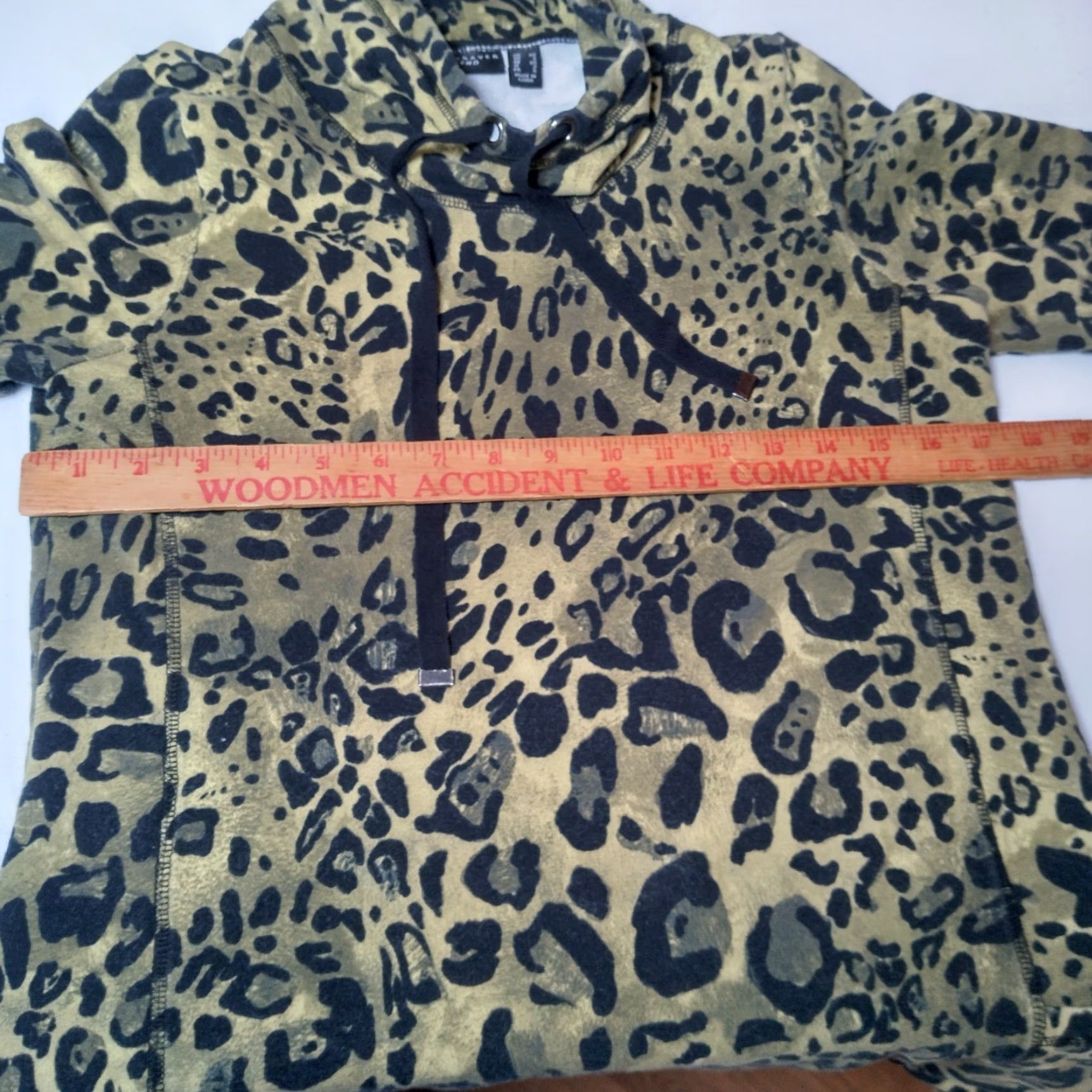 Vintage Susan Graver Weekend Shirt XS Green Black Leopard Cat Print High Neck Tunic Shirt Women XS Green Leopard Cat Print Tunic Weekend Shirt Size XS / US 0-2 / IT 36-38 - 7 Thumbnail