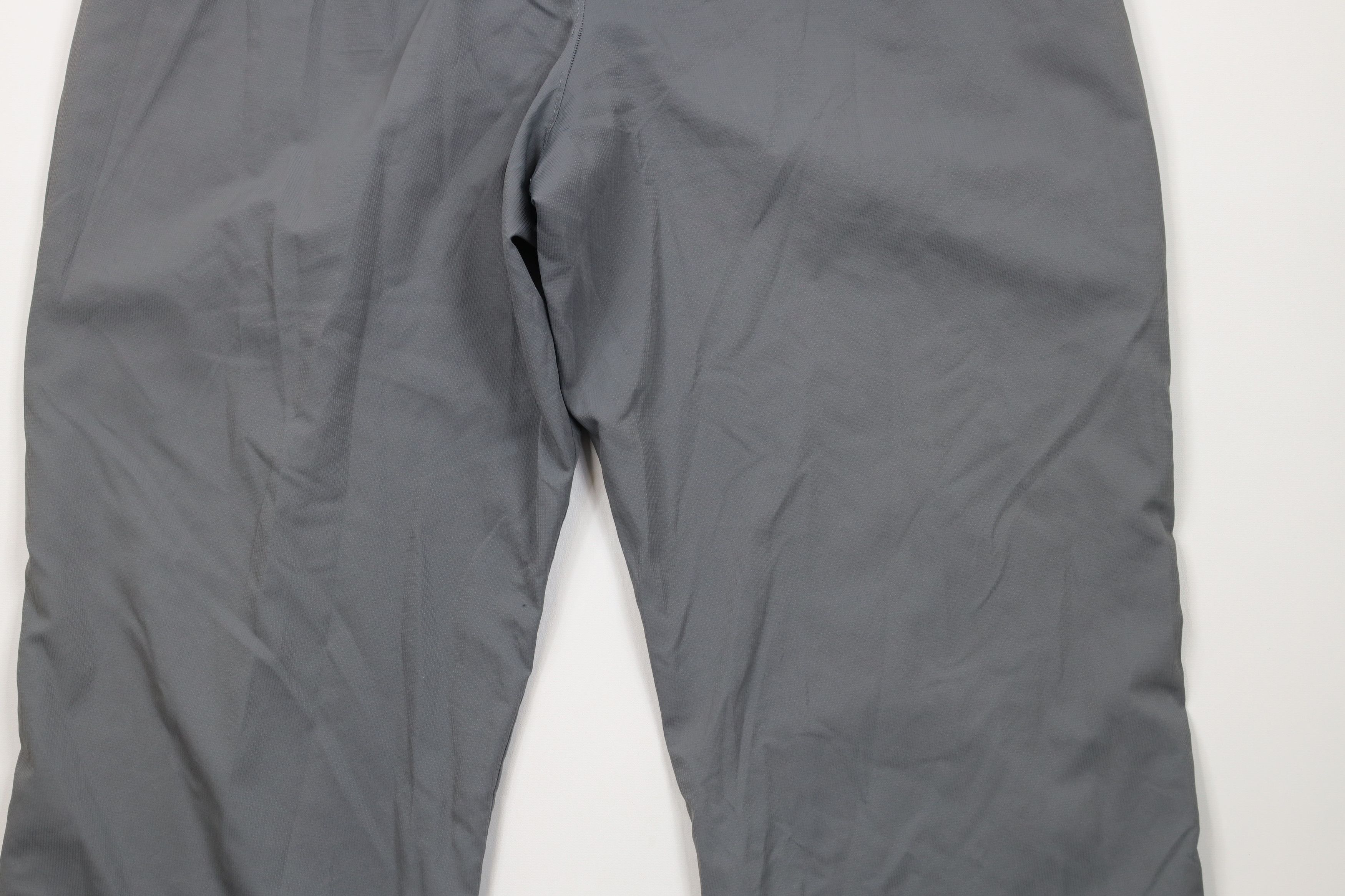 Under Armour Under Armour HeatGear Loose Wide Leg Windbreaker Pants Gray Size US 40 / EU 56 - 13 Thumbnail